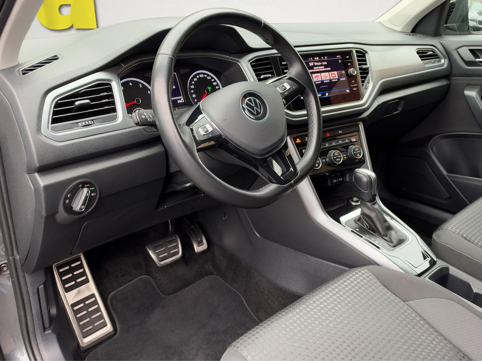 VW T-Roc 1.5 TSI EVO Advance Active Automat-image-10