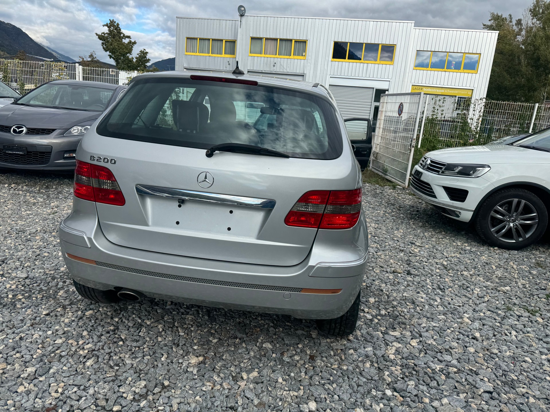 MERCEDES-BENZ B 200-image-8