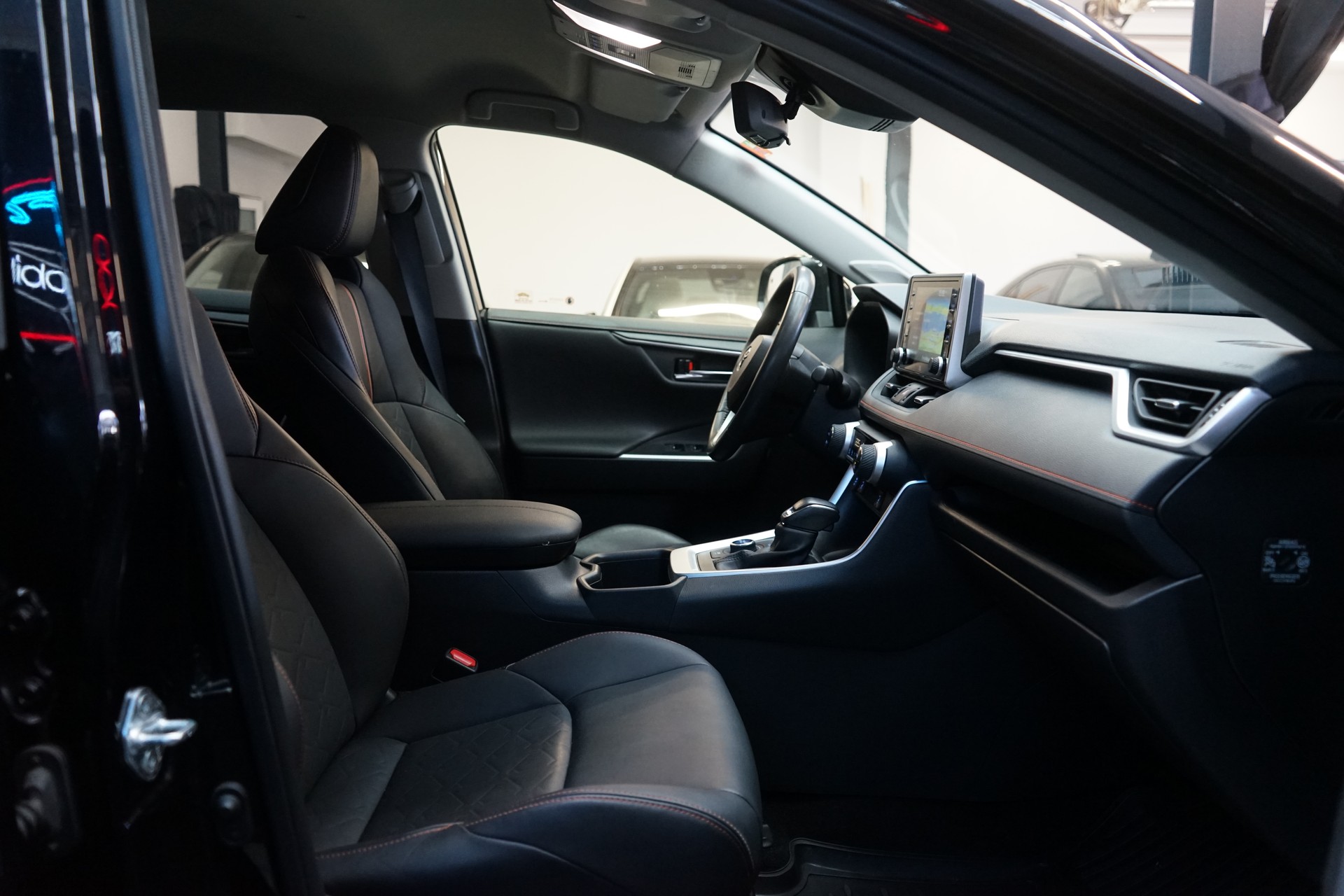 TOYOTA RAV-4 2.5 HSD ADVENTURE e-CVT 4WD-image-4