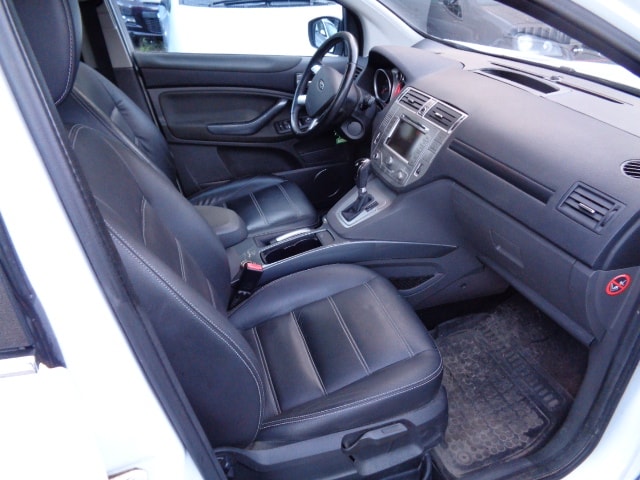 FORD Kuga 2.5 Turbo Titanium 4WD Automatic-image-10