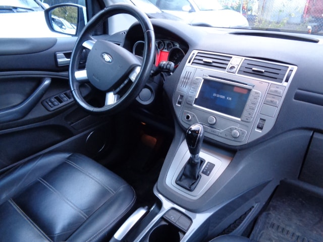 FORD Kuga 2.5 Turbo Titanium 4WD Automatic-image-12