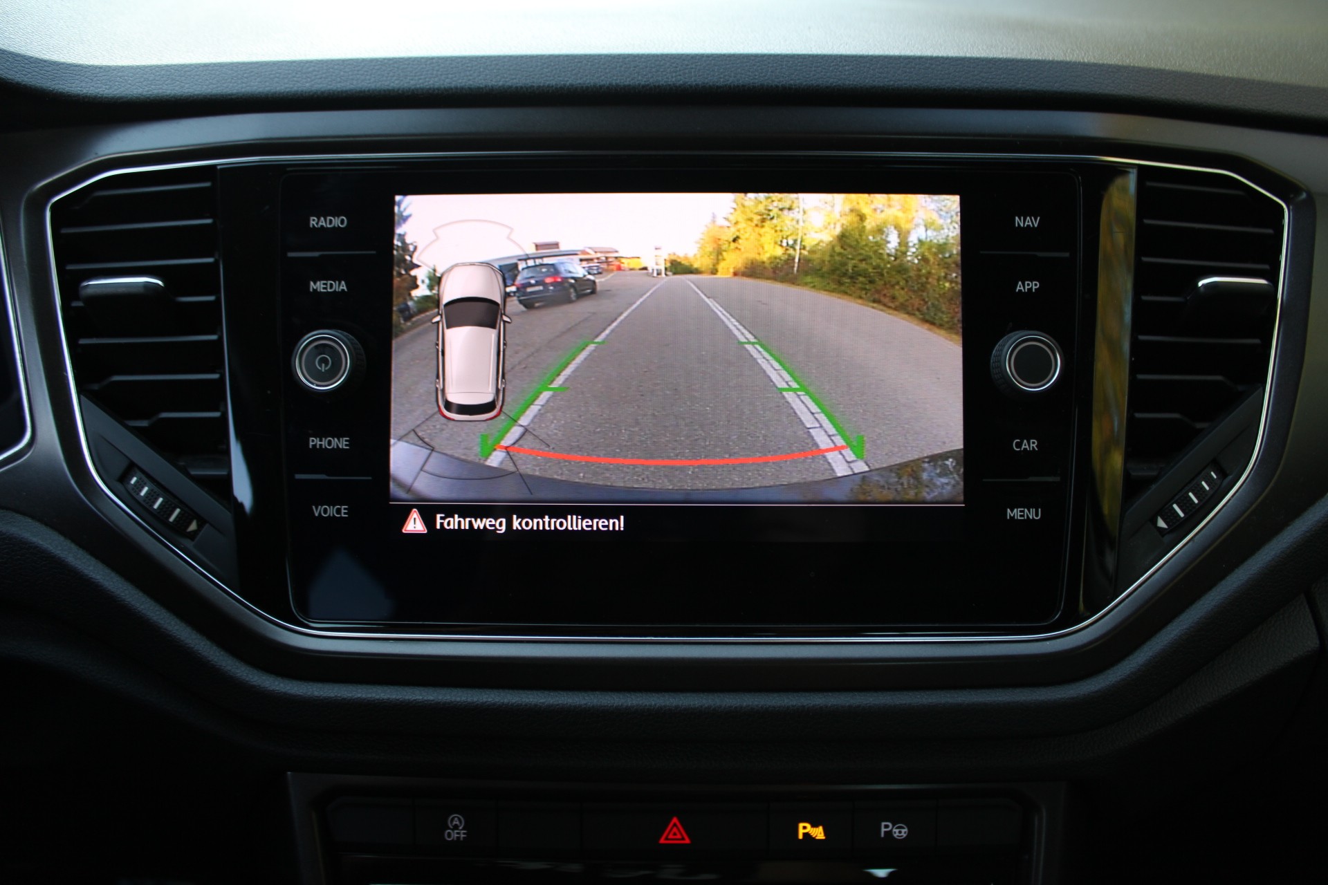 VW T-Roc 2.0 TDI SCR Advance DSG 4Motion-image-10