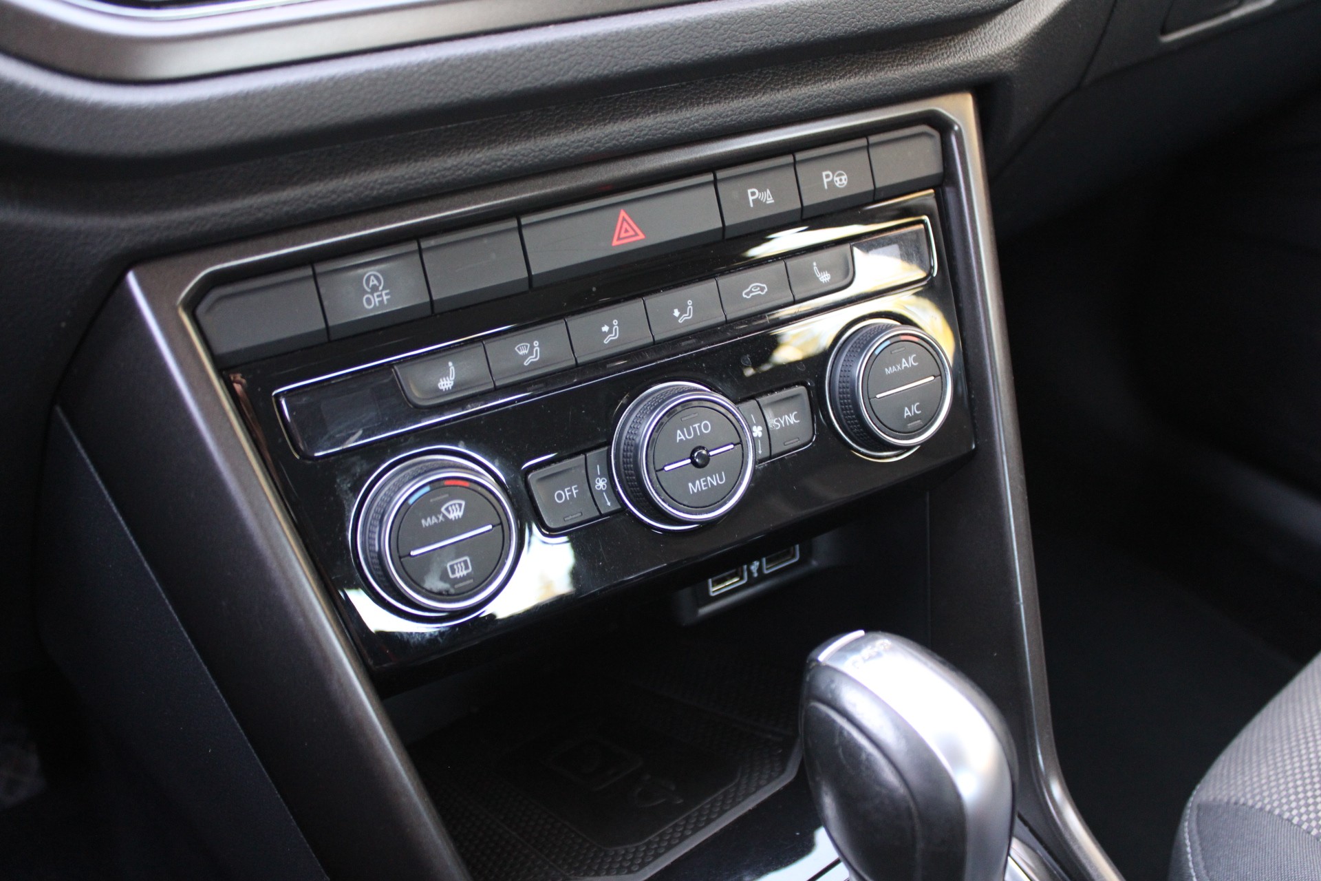 VW T-Roc 2.0 TDI SCR Advance DSG 4Motion-image-14