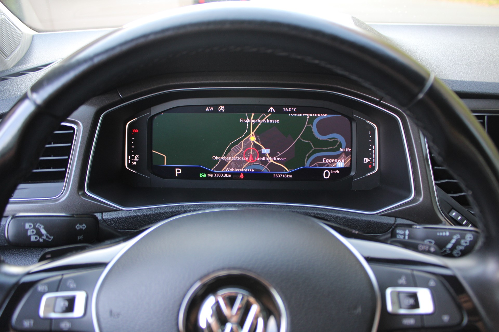 VW T-Roc 2.0 TDI SCR Advance DSG 4Motion-image-11