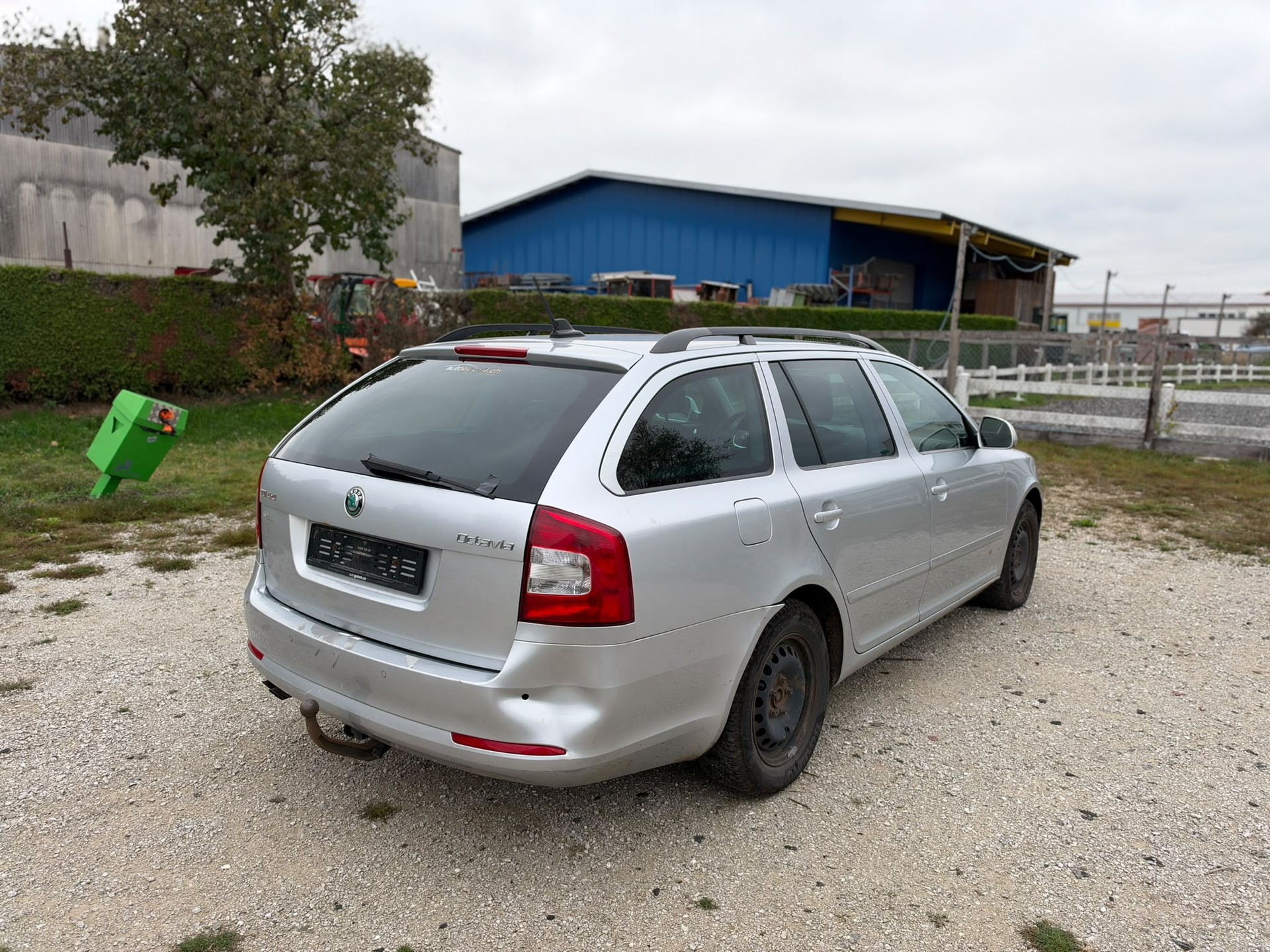 SKODA Octavia Combi 2.0 TDI Swiss Adventure 4x4 DSG-image-4