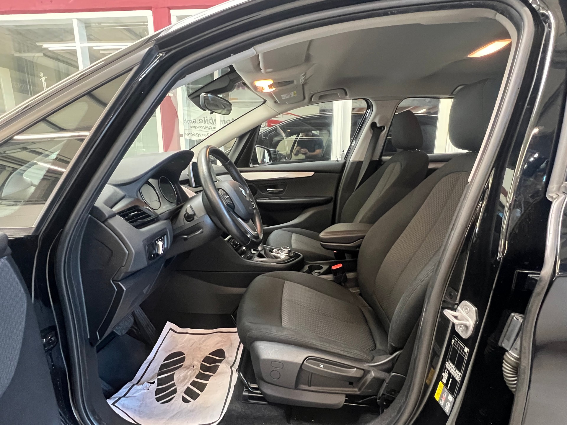 BMW 225xe iPerformance Active Tourer Steptronic-image-10