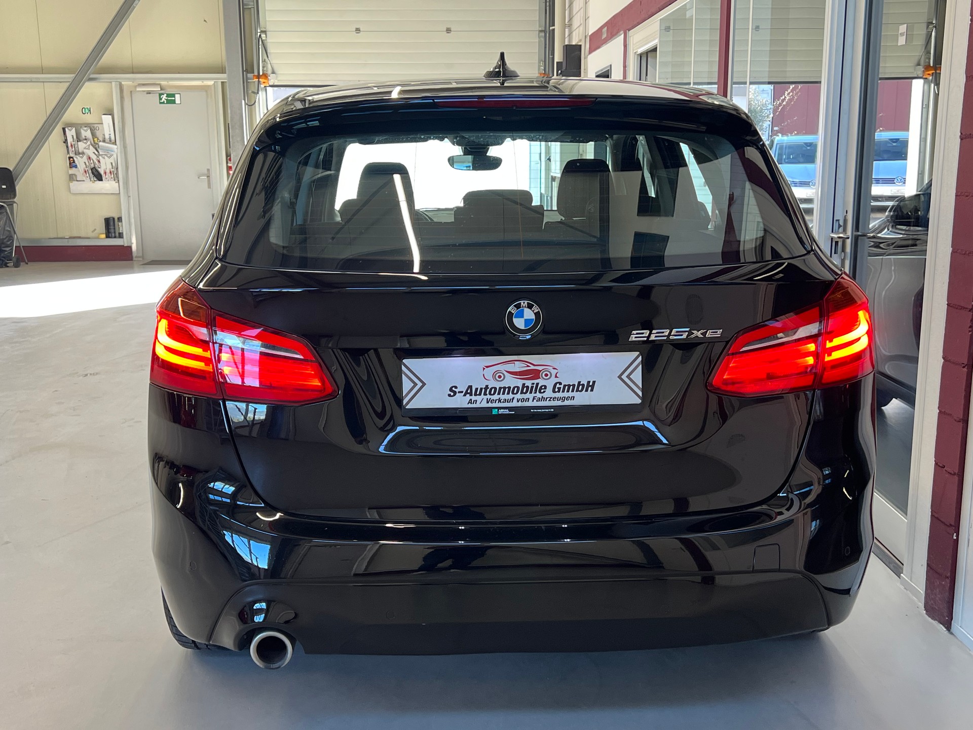 BMW 225xe iPerformance Active Tourer Steptronic-image-6