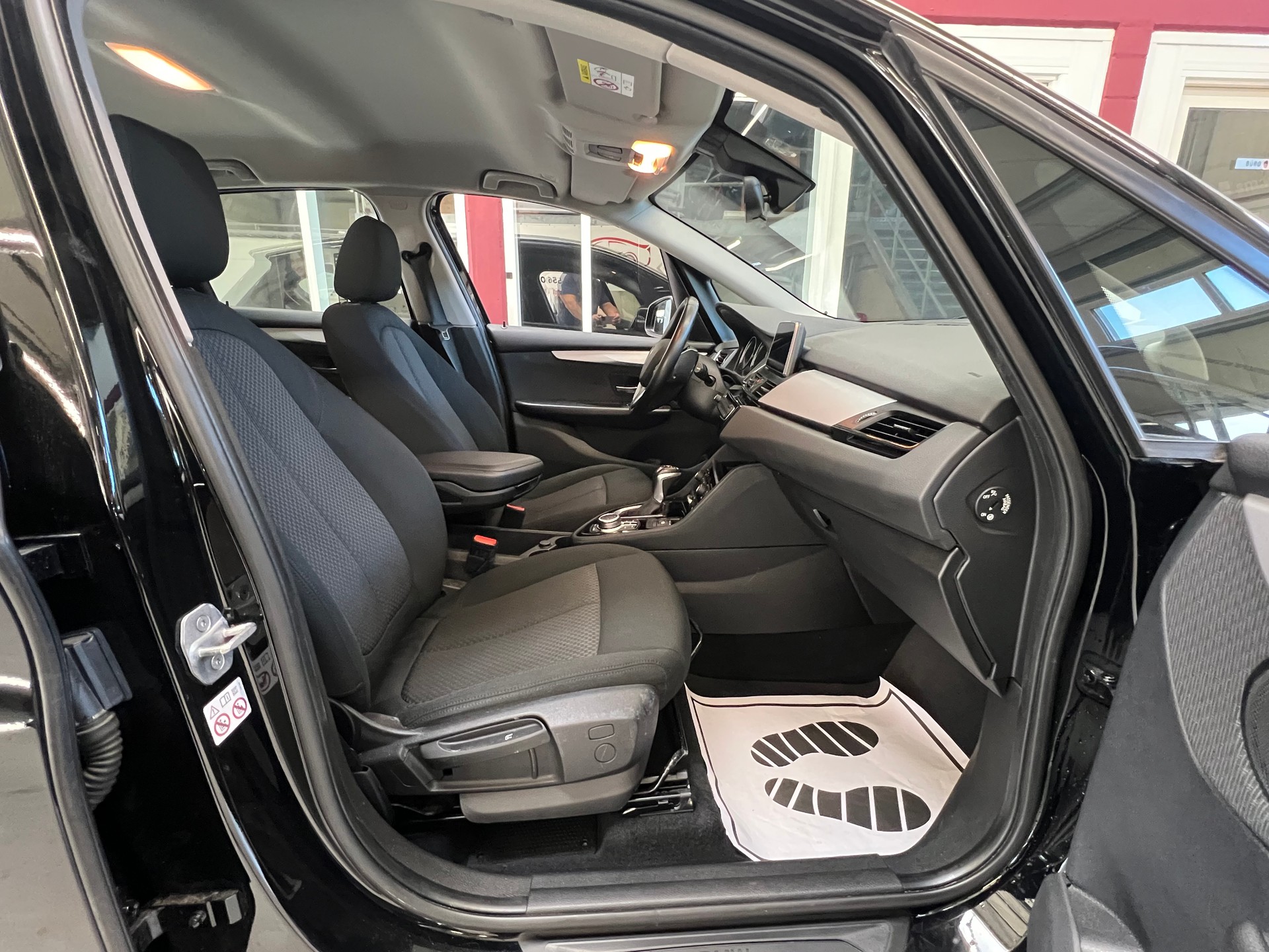 BMW 225xe iPerformance Active Tourer Steptronic-image-13