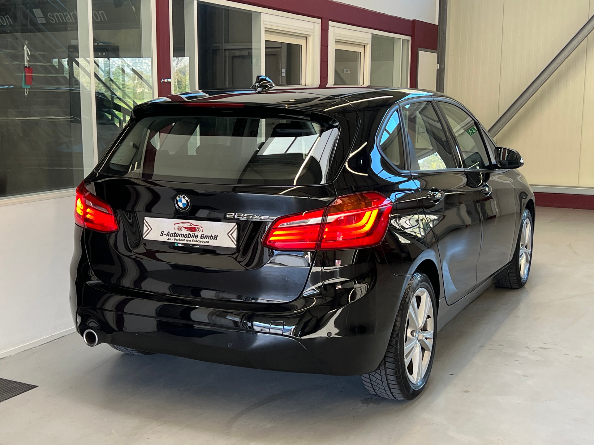 BMW 225xe iPerformance Active Tourer Steptronic-image-7