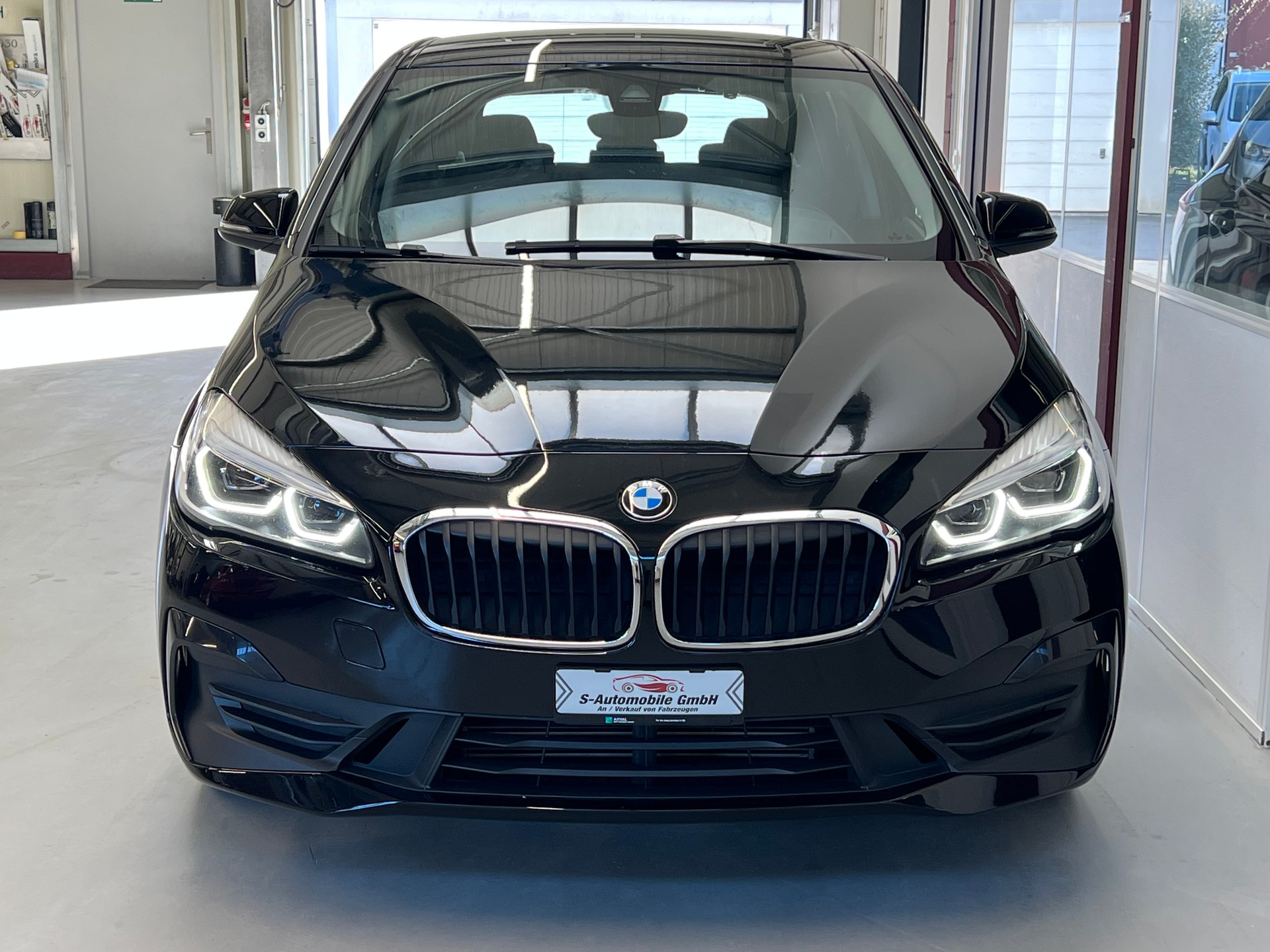 BMW 225xe iPerformance Active Tourer Steptronic-image-1