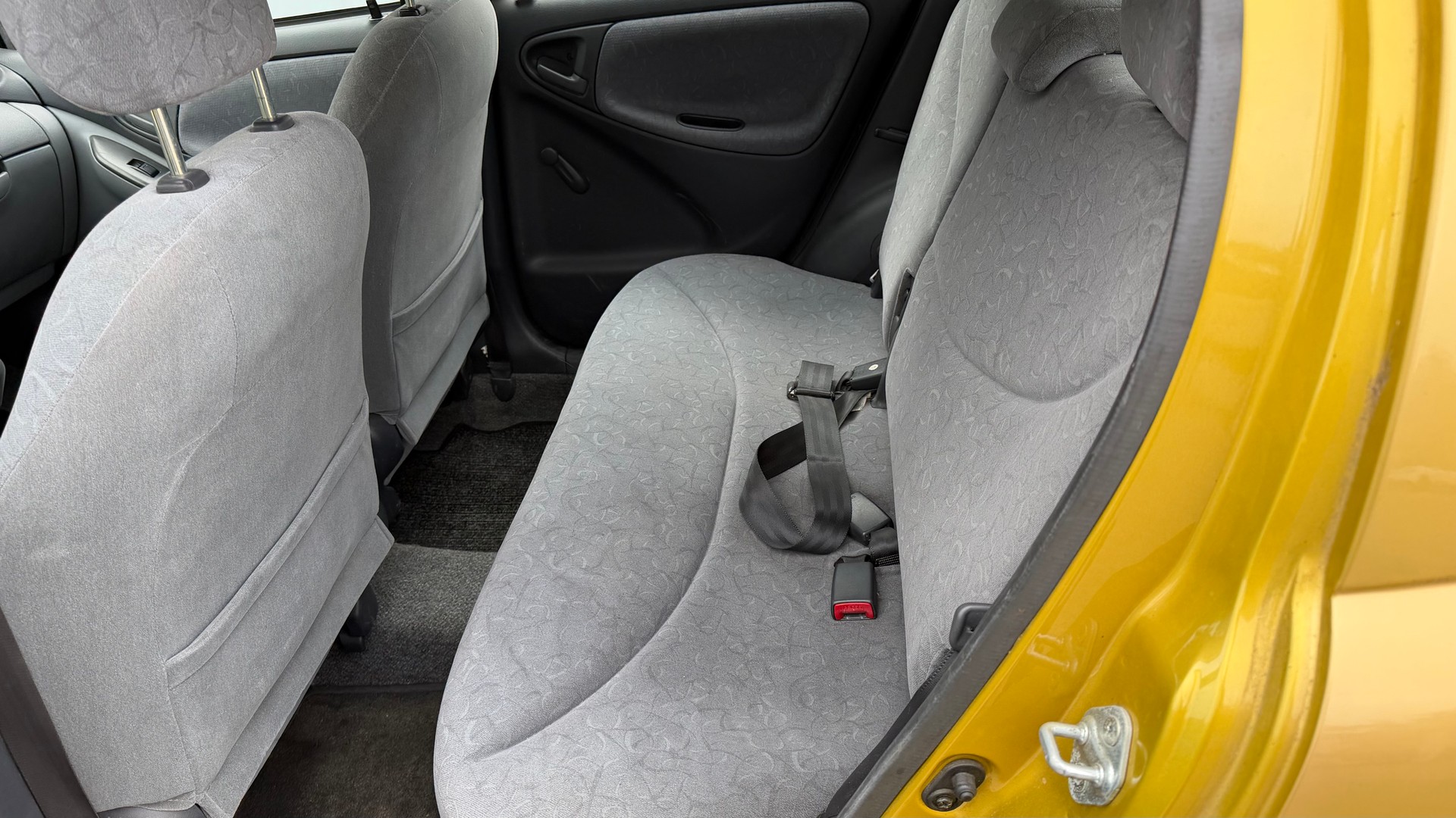 TOYOTA Yaris 1.0 Linea Luna-image-5