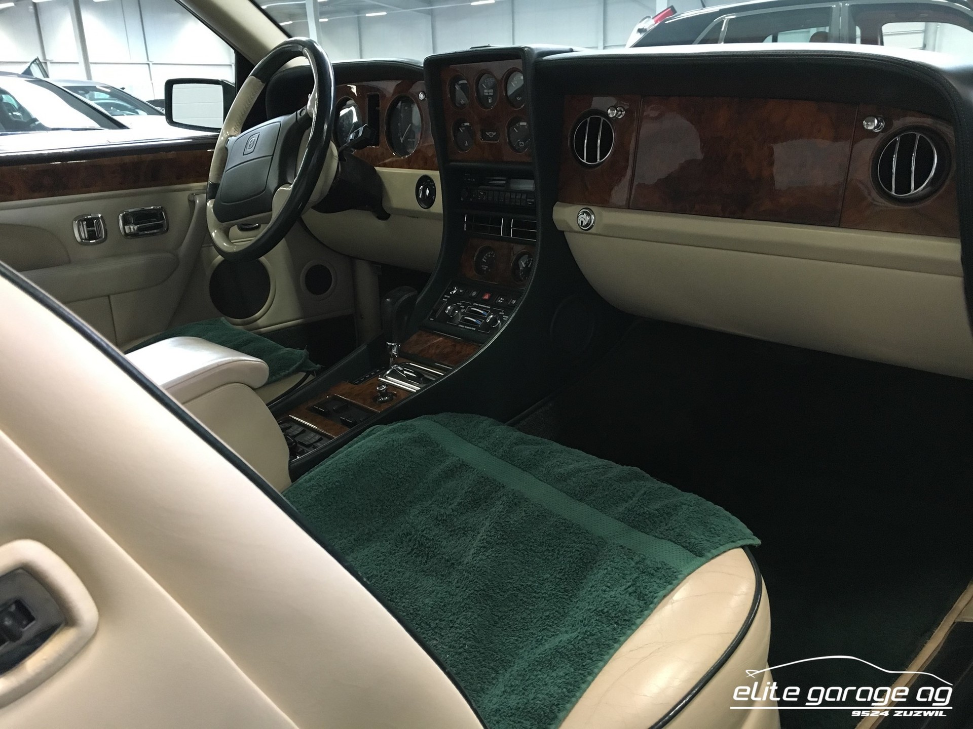 BENTLEY Continental R Coupé-image-7