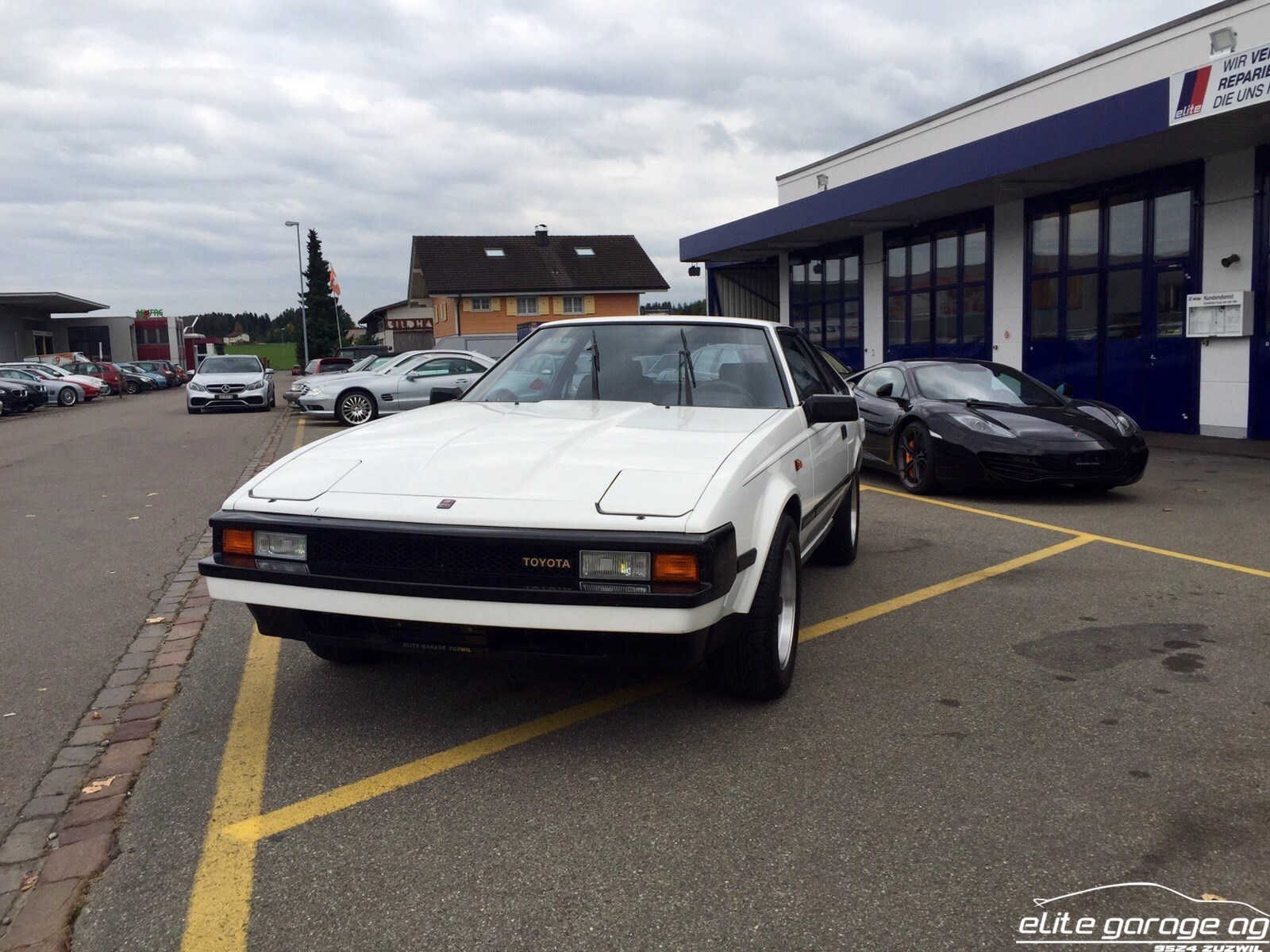 TOYOTA Celica 2800 i Supra-image-1