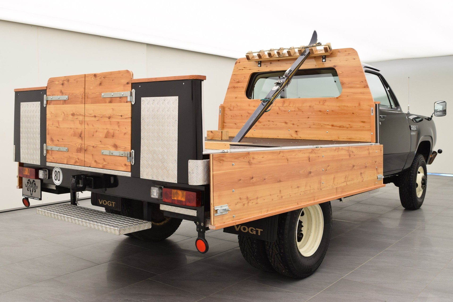 DODGE W 300 FF 5.9 Power Wagon-image-7
