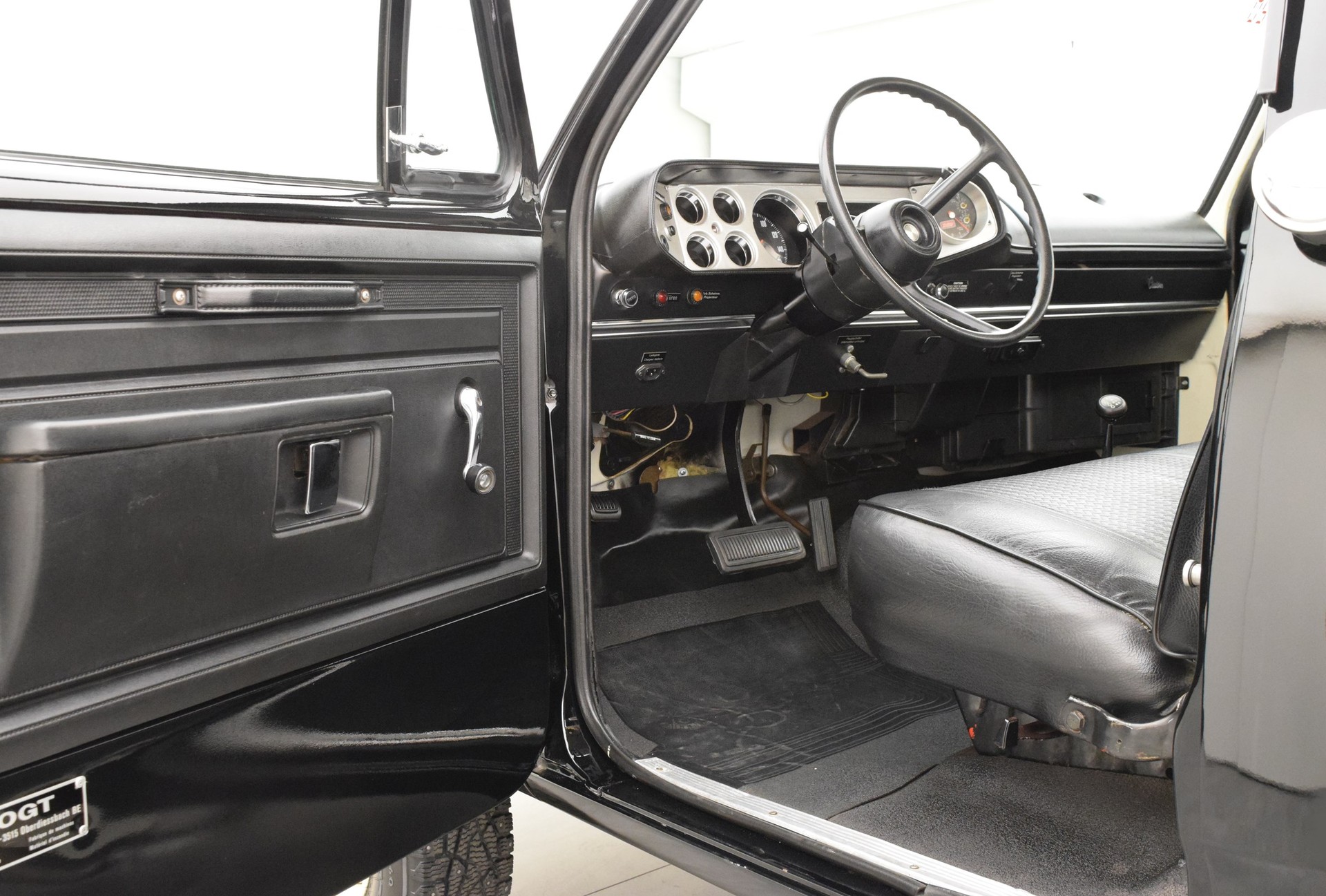 DODGE W 300 FF 5.9 Power Wagon-image-12