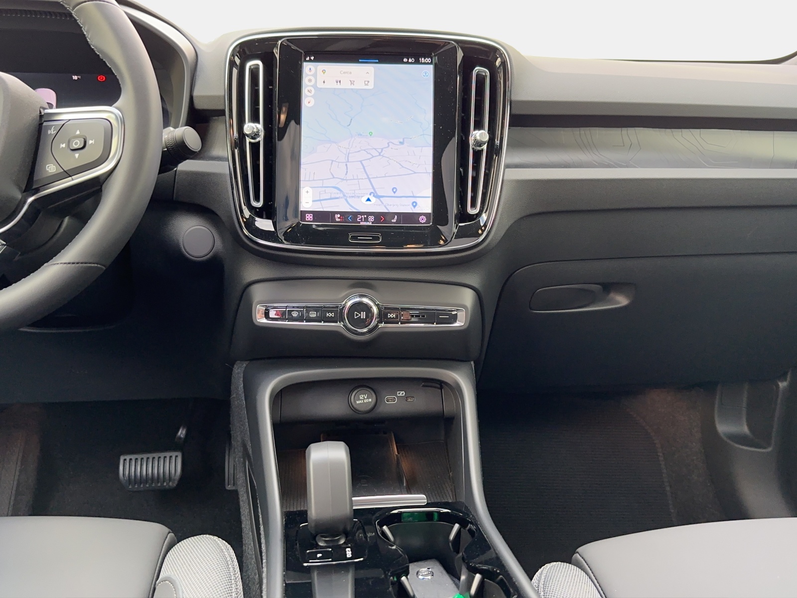 VOLVO C40 Recharge P6 Pure Electric Plus-image-10