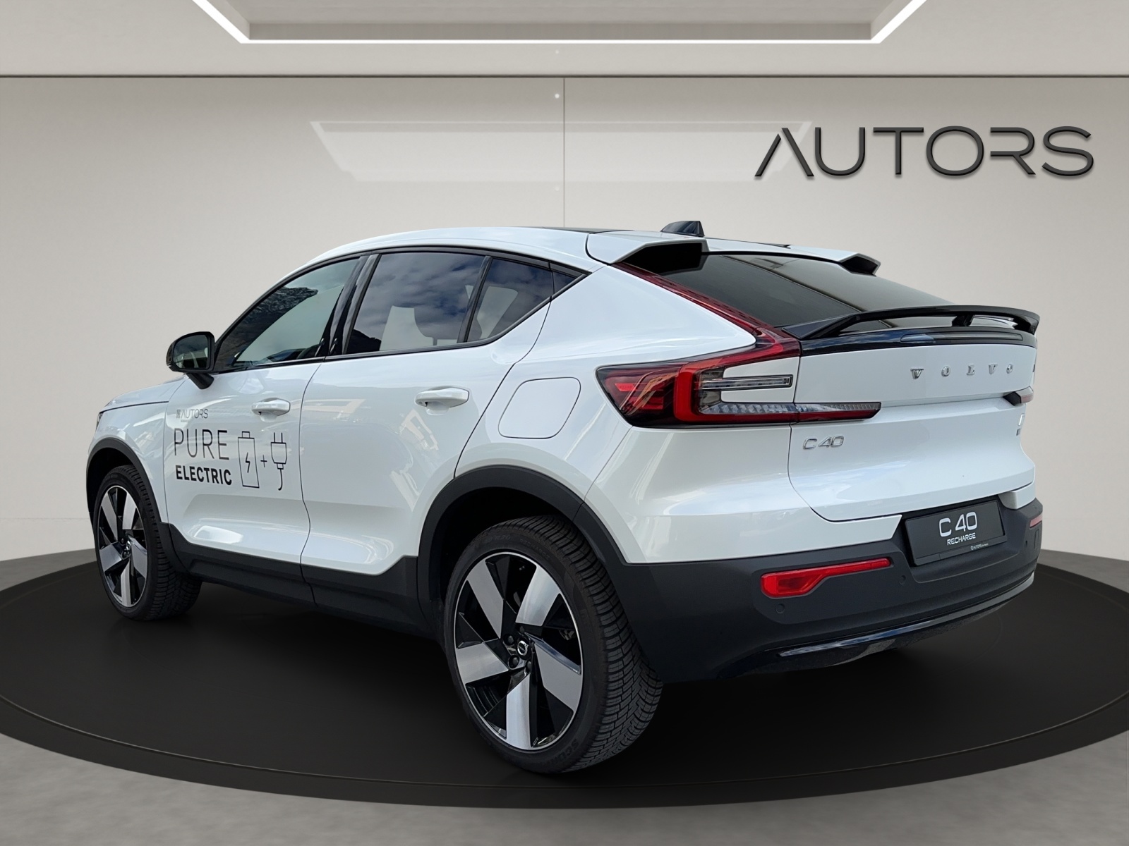 VOLVO C40 Recharge P6 Pure Electric Plus-image-3