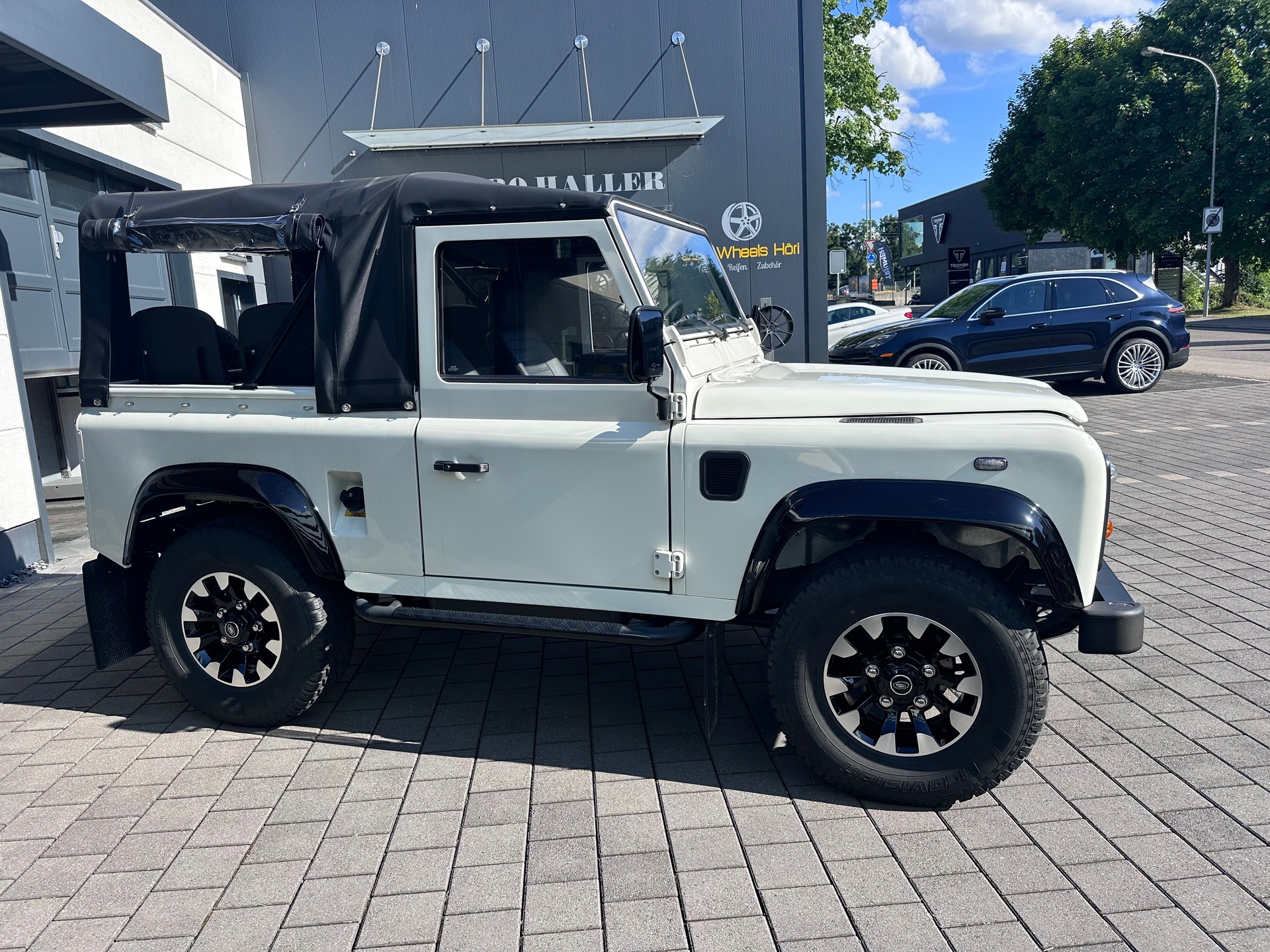 LAND ROVER 90 300 TDI-image-4