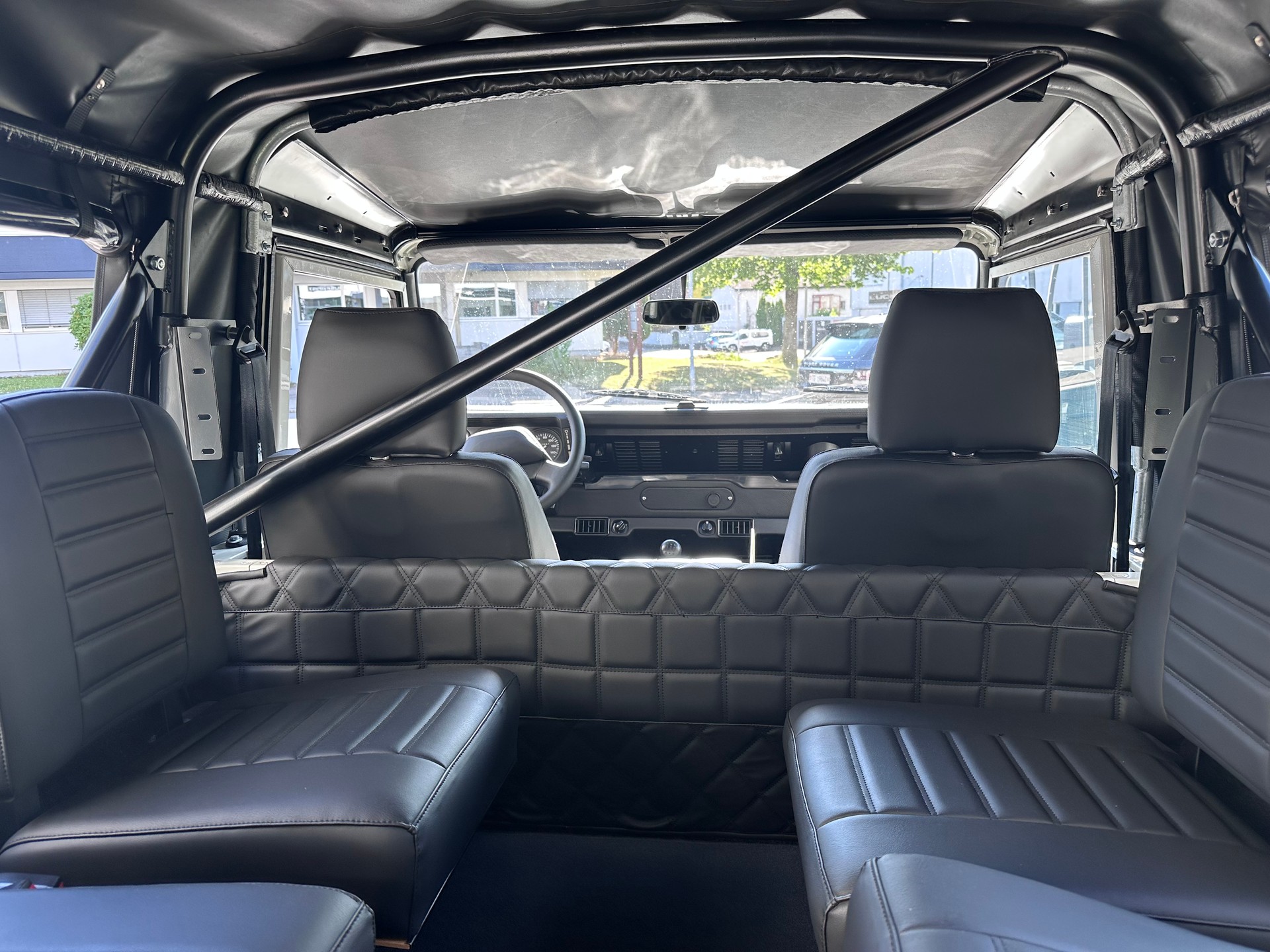 LAND ROVER 90 300 TDI-image-8