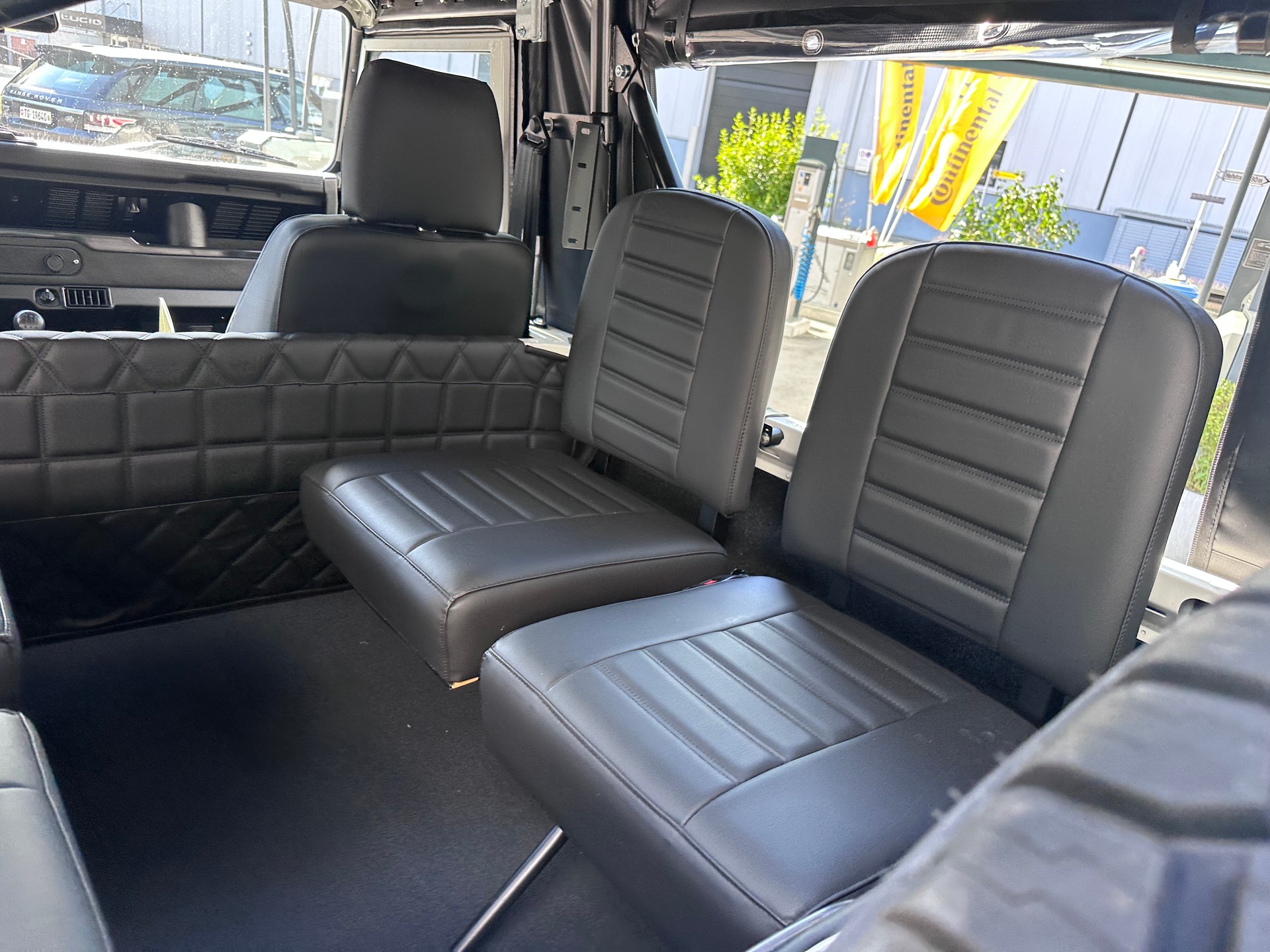 LAND ROVER 90 300 TDI-image-9