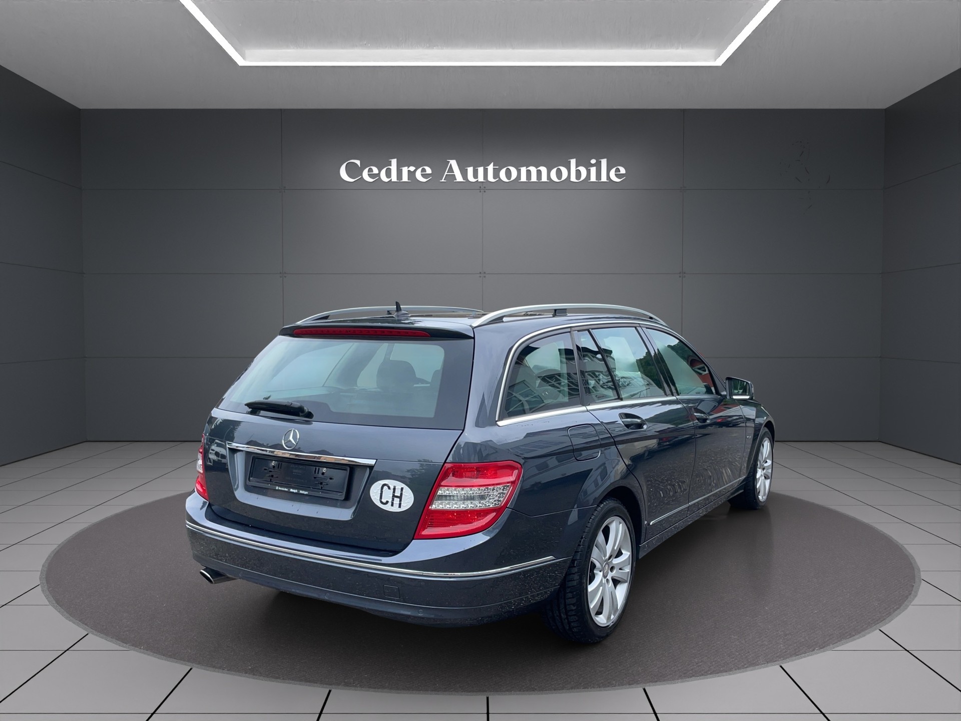 MERCEDES-BENZ C 220 CDI BlueEfficiency Avantgarde Automatic-image-2