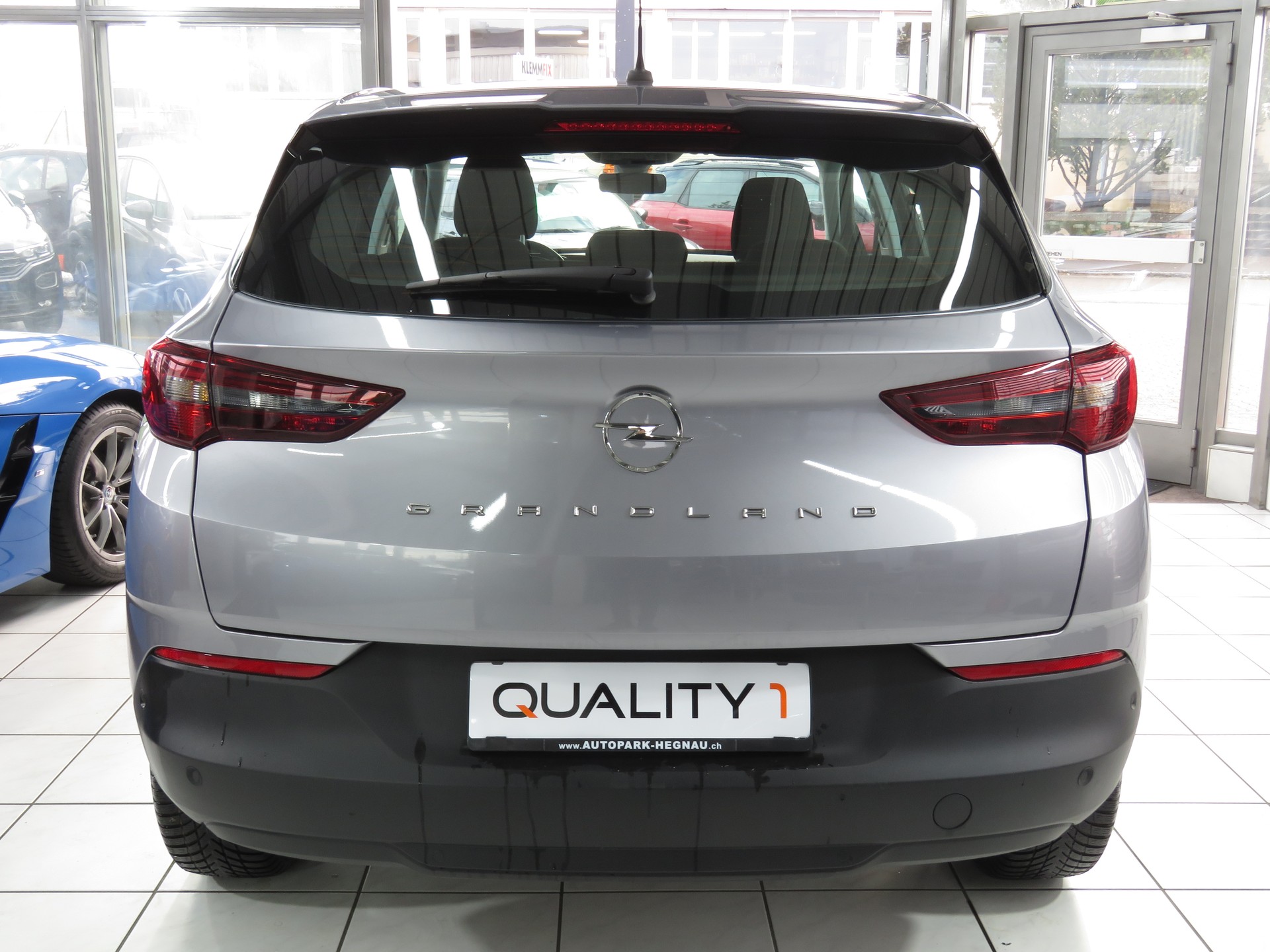 OPEL Grandland 1.2i TP Edition Automatik-image-4