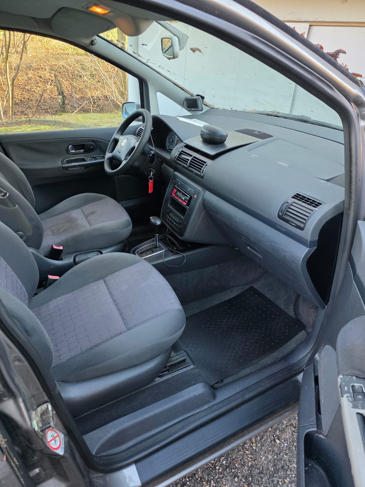 SEAT Alhambra 1.8 Turbo Sport-image-10