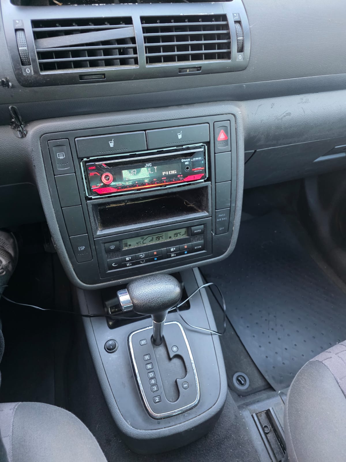 SEAT Alhambra 1.8 Turbo Sport-image-2
