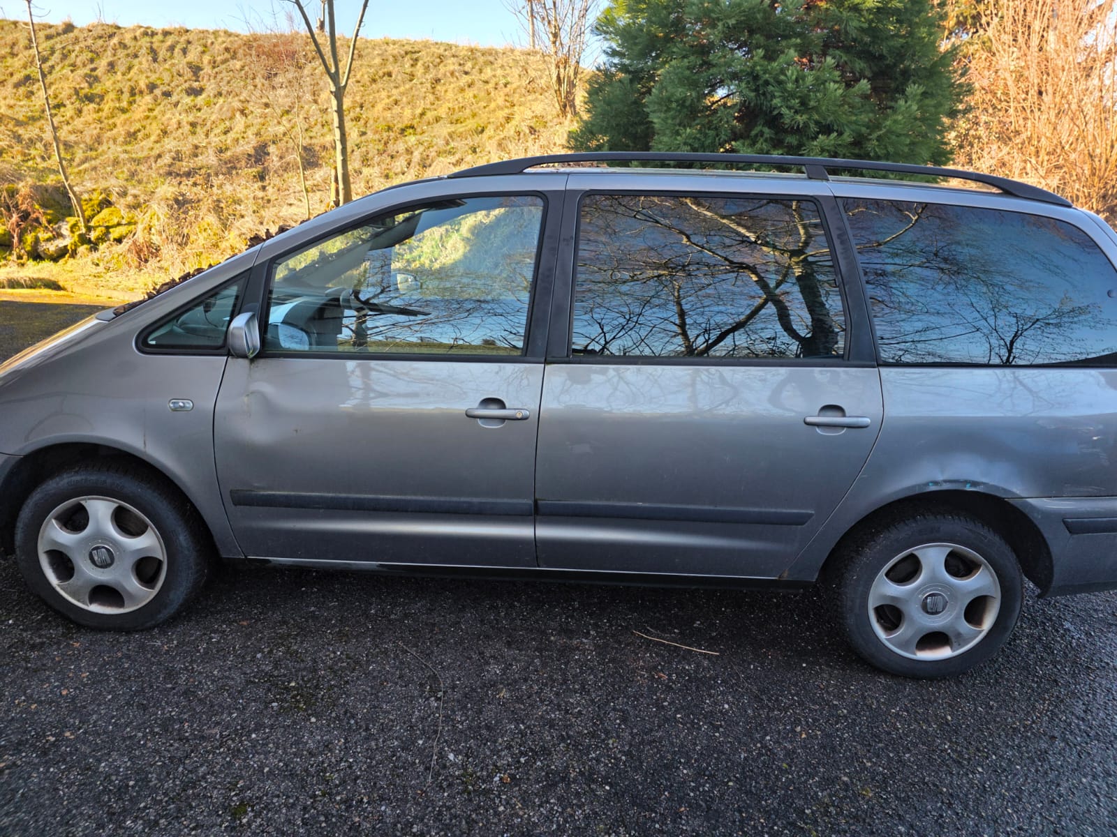 SEAT Alhambra 1.8 Turbo Sport-image-13