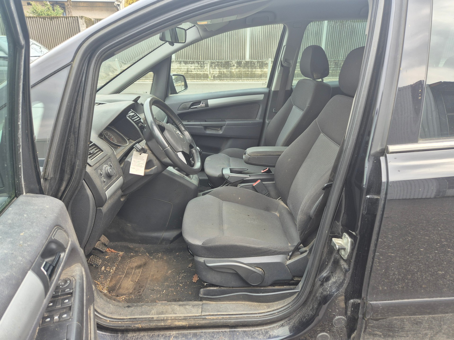 OPEL Zafira 1.8i 16V Enjoy-image-6