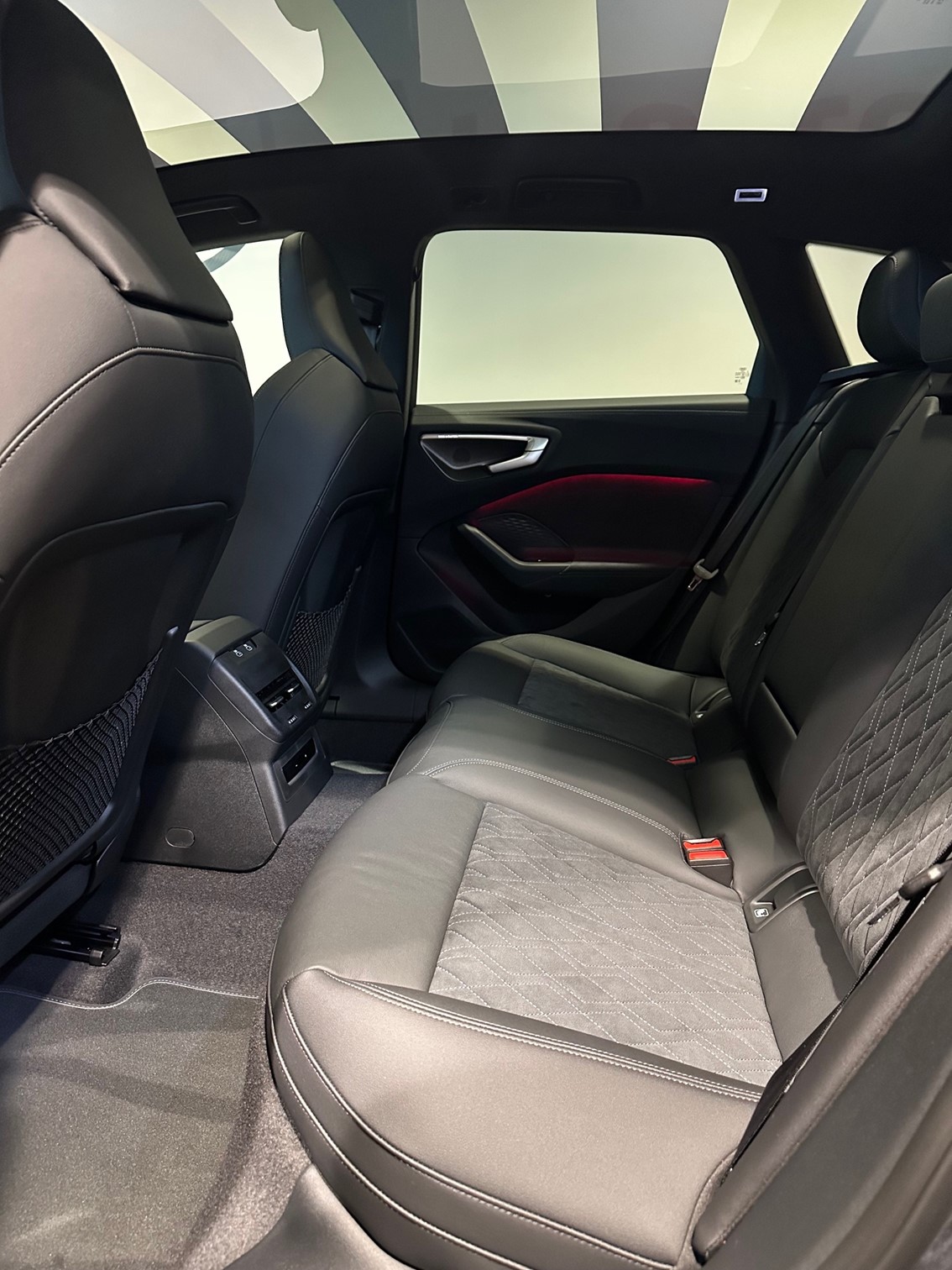 AUDI A5 Avant TFSI quattro 150 kW S tronic-image-8