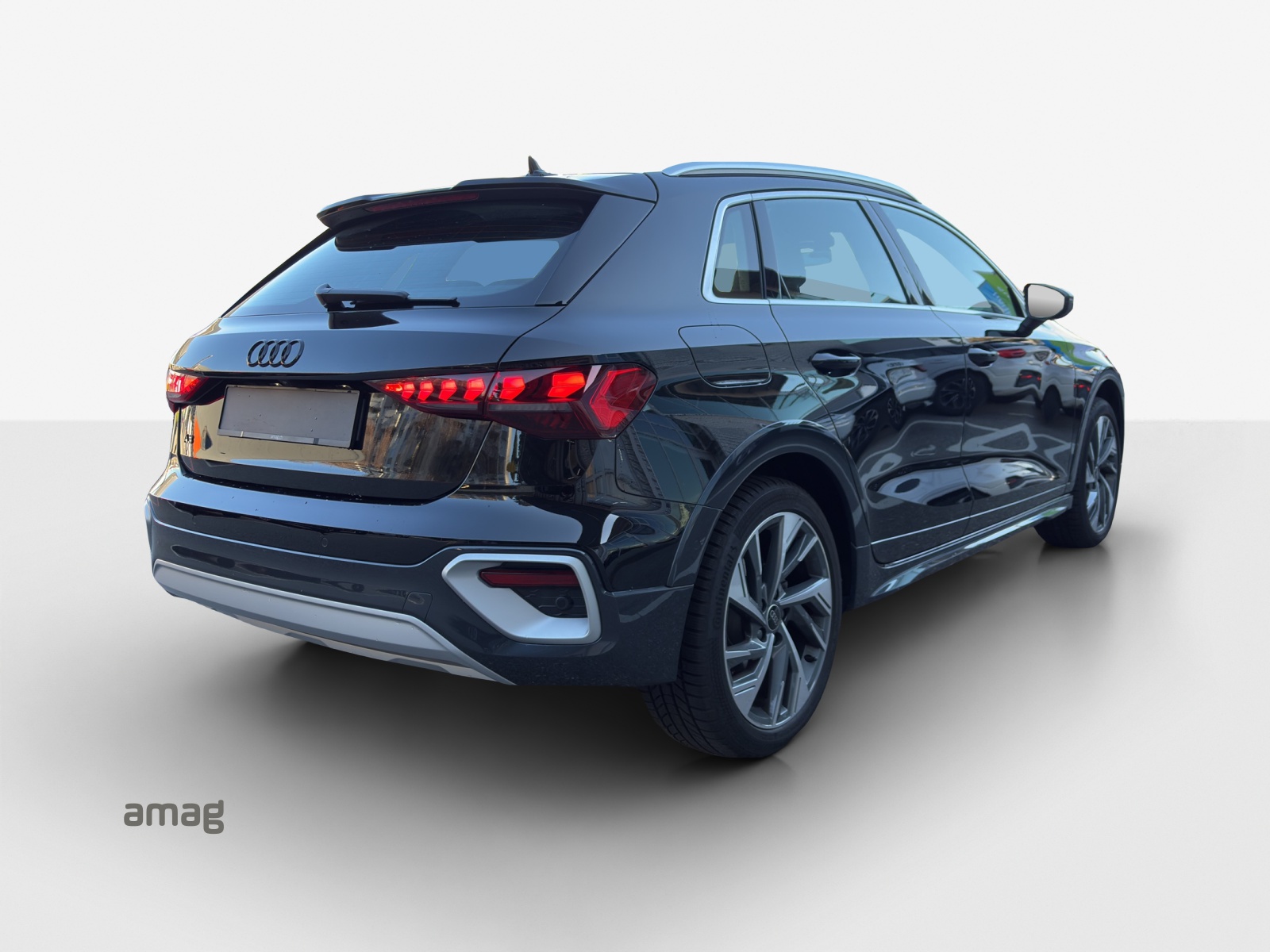 AUDI A3 allstreet 35 TFSI Attraction S-tronic-image-6