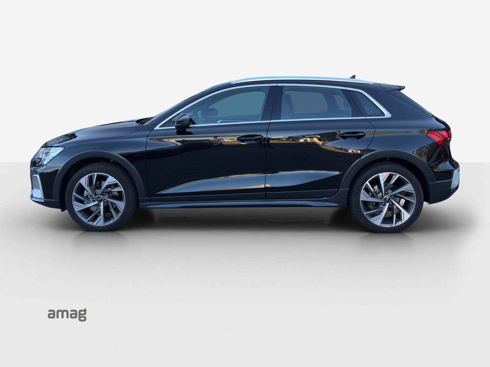 AUDI A3 allstreet 35 TFSI Attraction S-tronic-image-1
