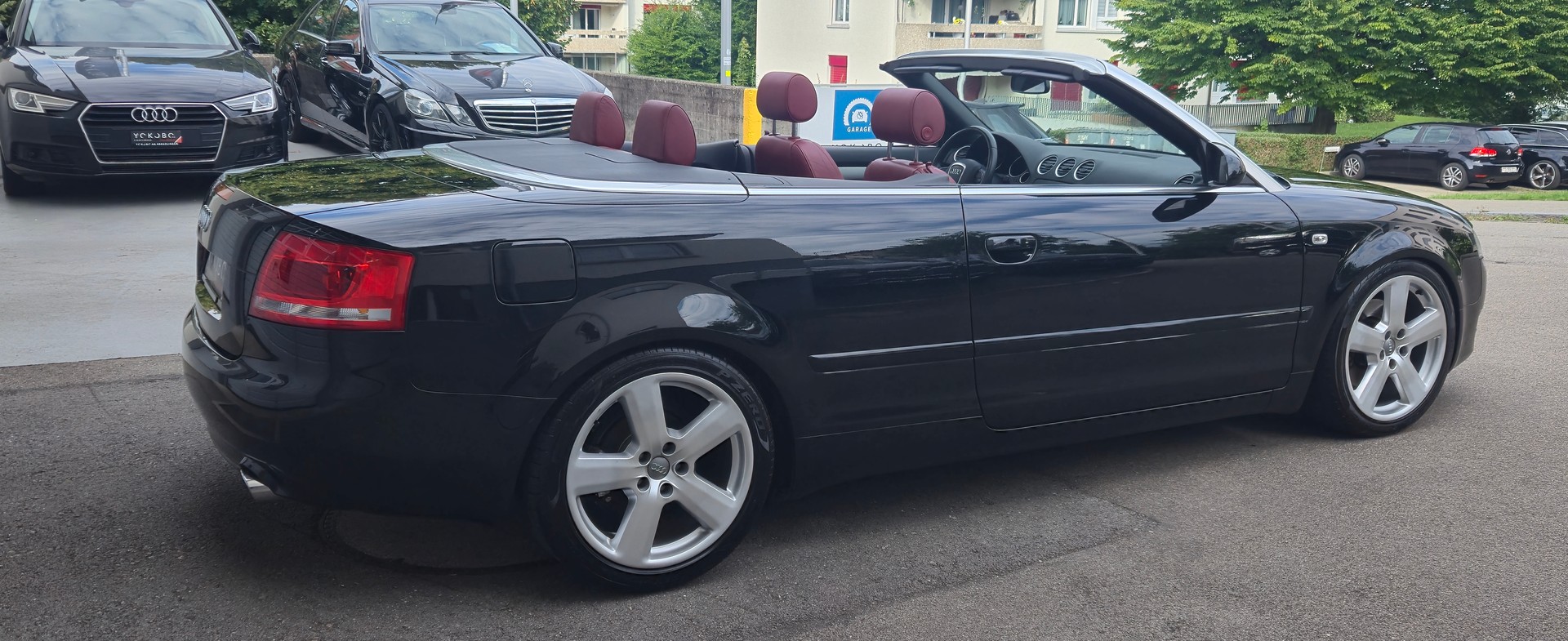 AUDI A4 Cabriolet 1.8 Turbo-image-13
