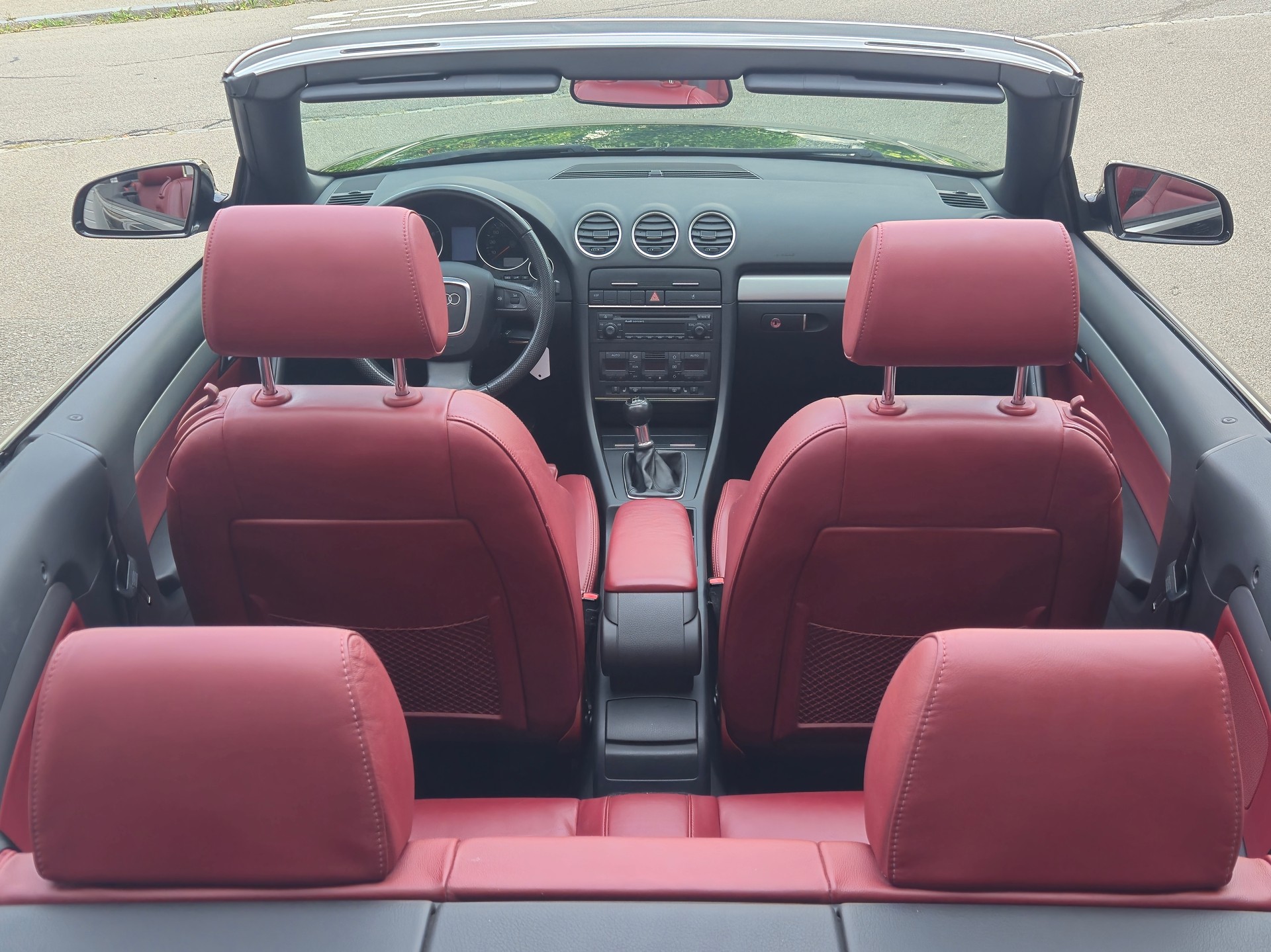 AUDI A4 Cabriolet 1.8 Turbo-image-5