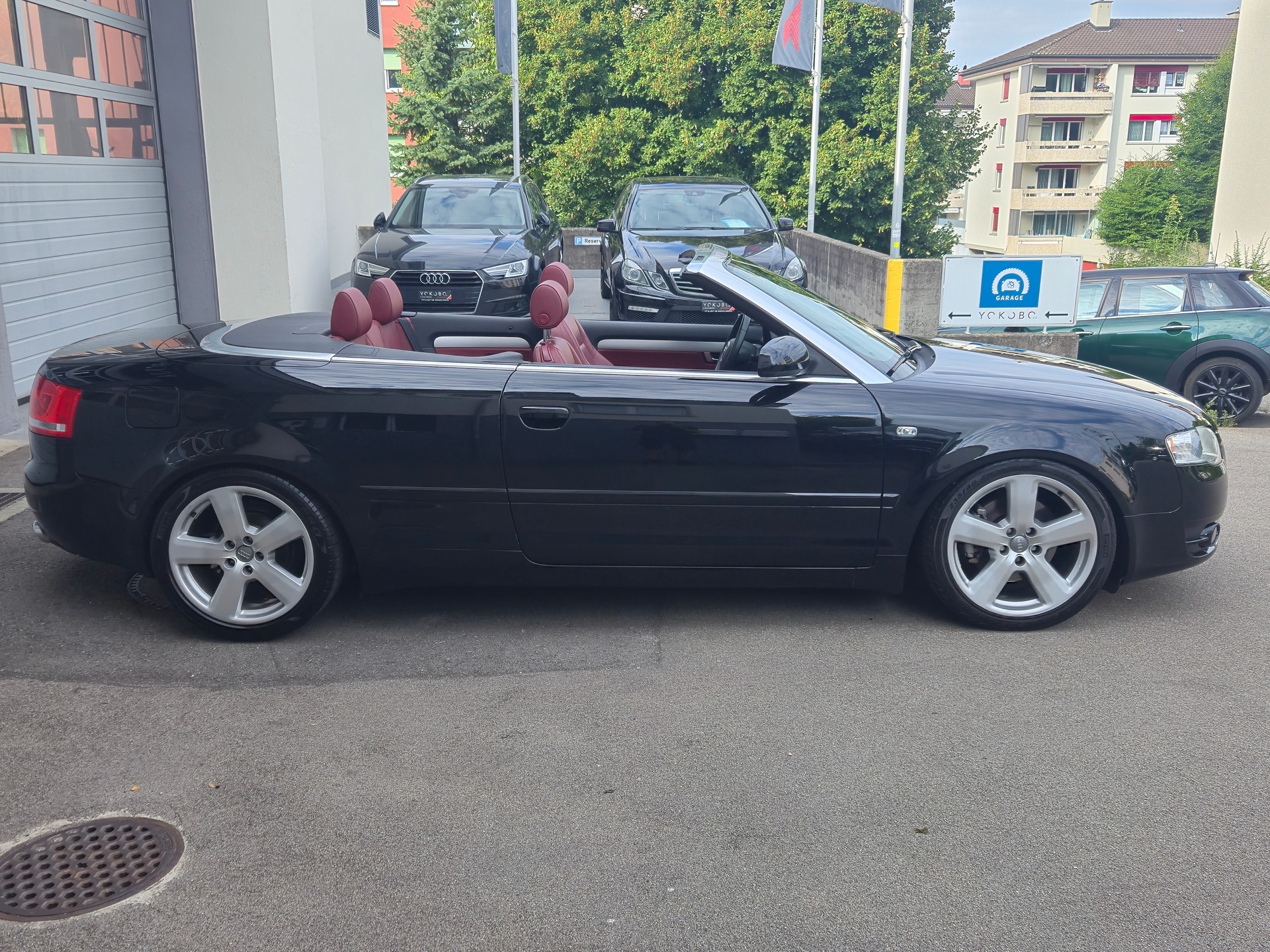 AUDI A4 Cabriolet 1.8 Turbo-image-2