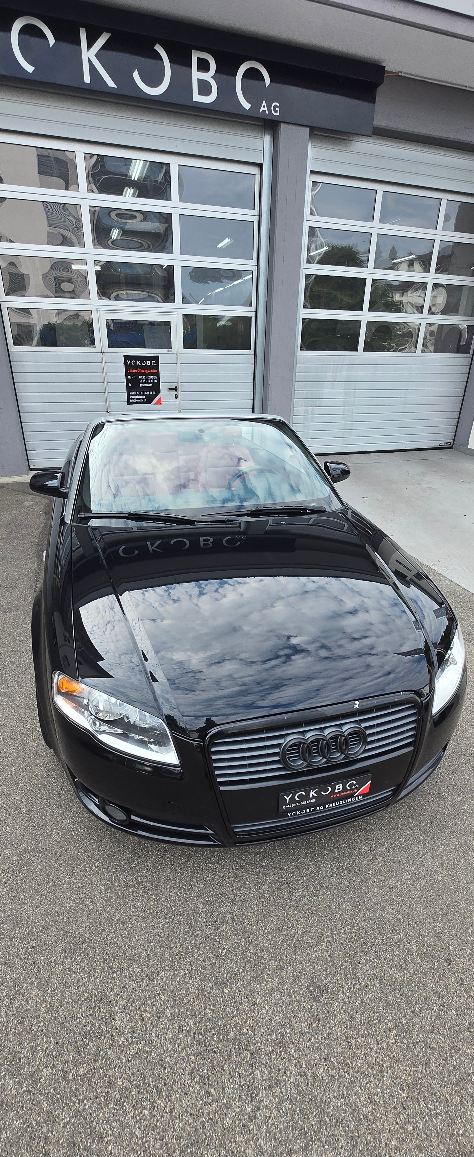 AUDI A4 Cabriolet 1.8 Turbo-image-11