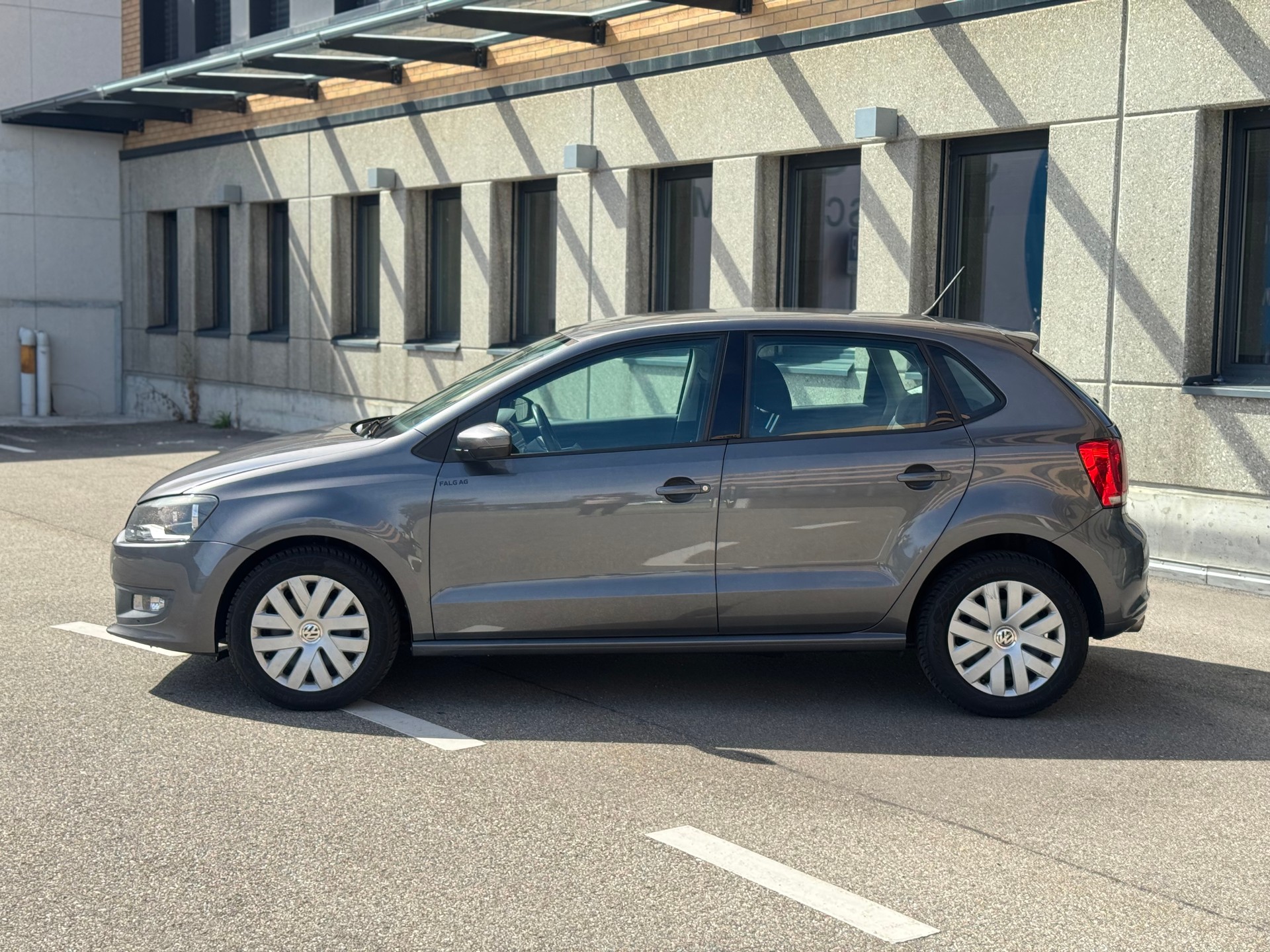 VW Polo 1.4 16V Highline DSG-image-1
