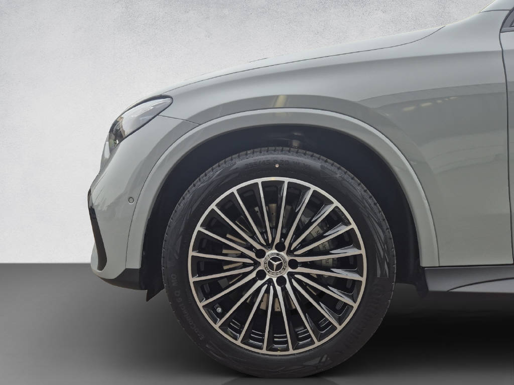 MERCEDES-BENZ GLC 300 AMG Line 4Matic-image-6