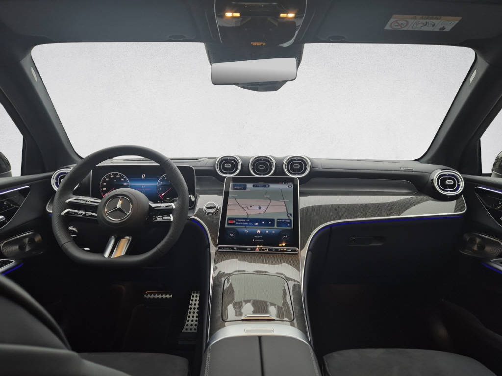 MERCEDES-BENZ GLC 300 AMG Line 4Matic-image-12