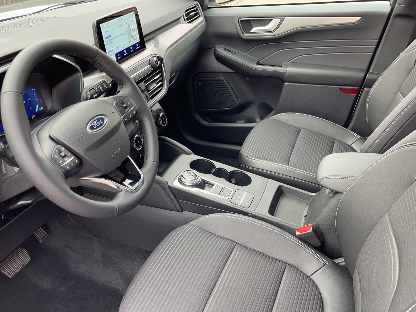 FORD Kuga 2.0 EcoBlue Titanium X-image-3