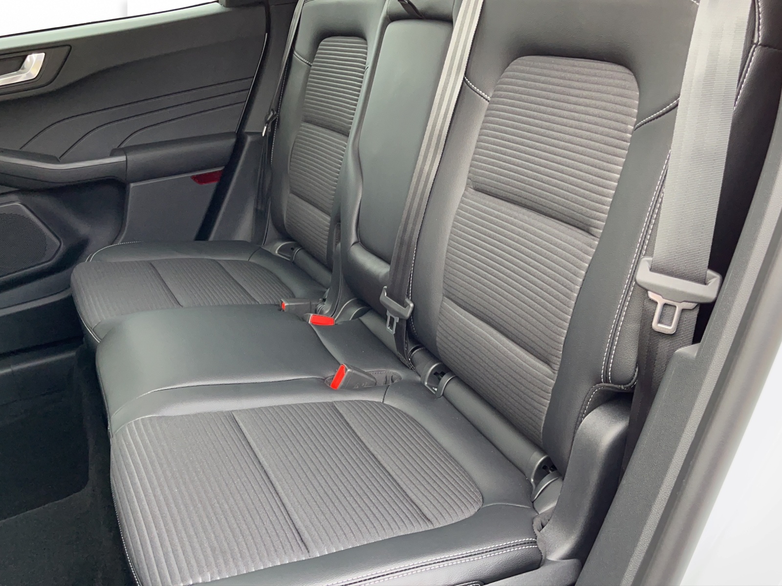 FORD Kuga 2.0 EcoBlue Titanium X-image-8