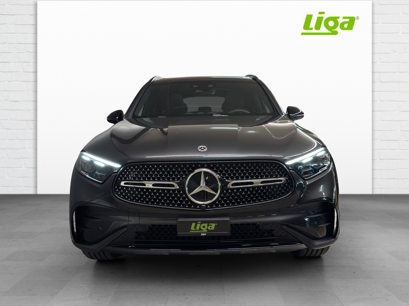 MERCEDES-BENZ GLC 220 d AMG Line 4Matic-image-2