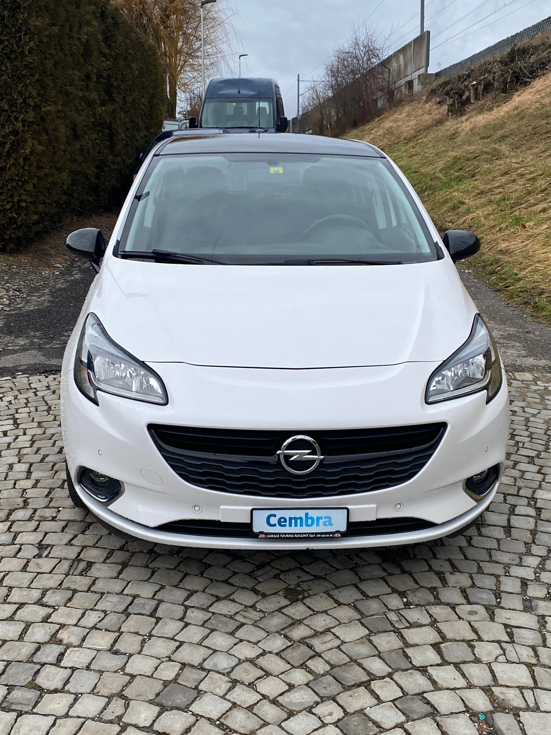 OPEL Corsa 1.4 Turbo Enjoy-image-1