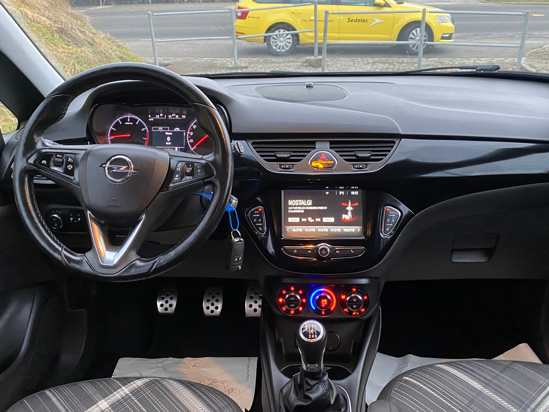 OPEL Corsa 1.4 Turbo Enjoy-image-8