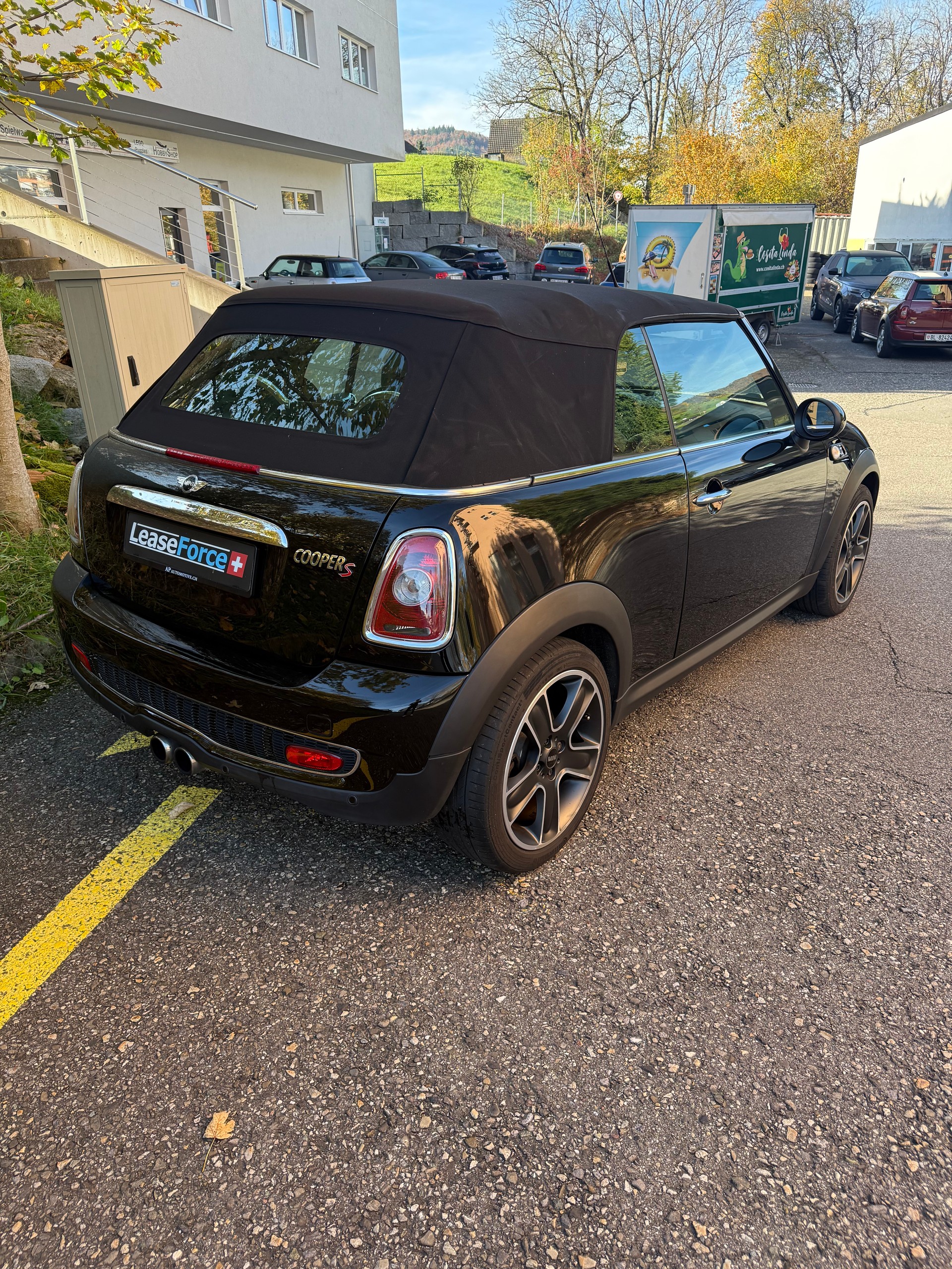 MINI Cooper S Cabriolet-image-4