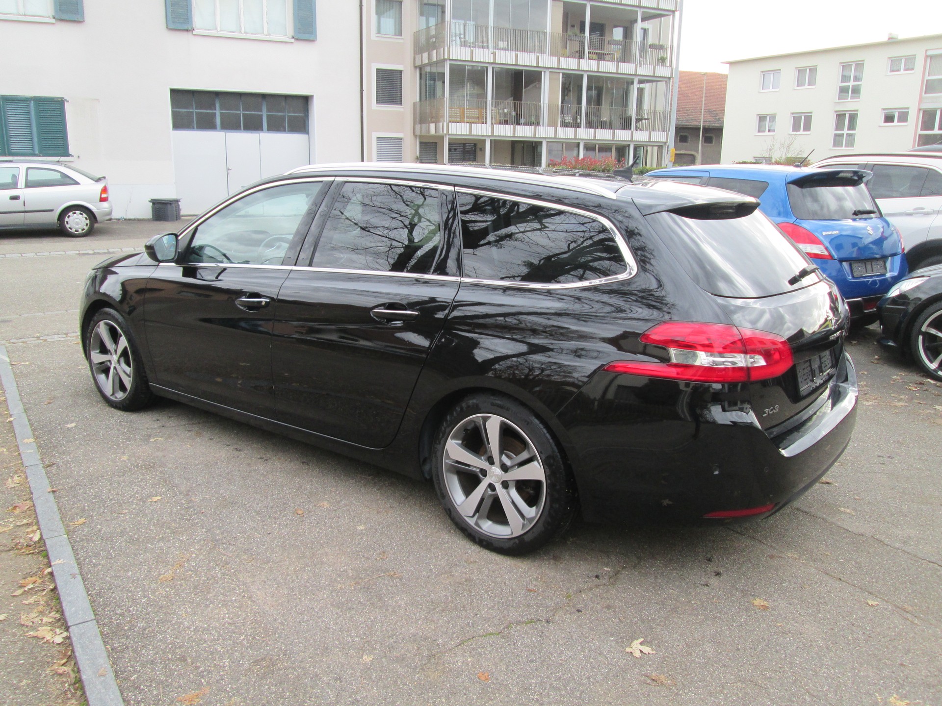 PEUGEOT 308-image-2
