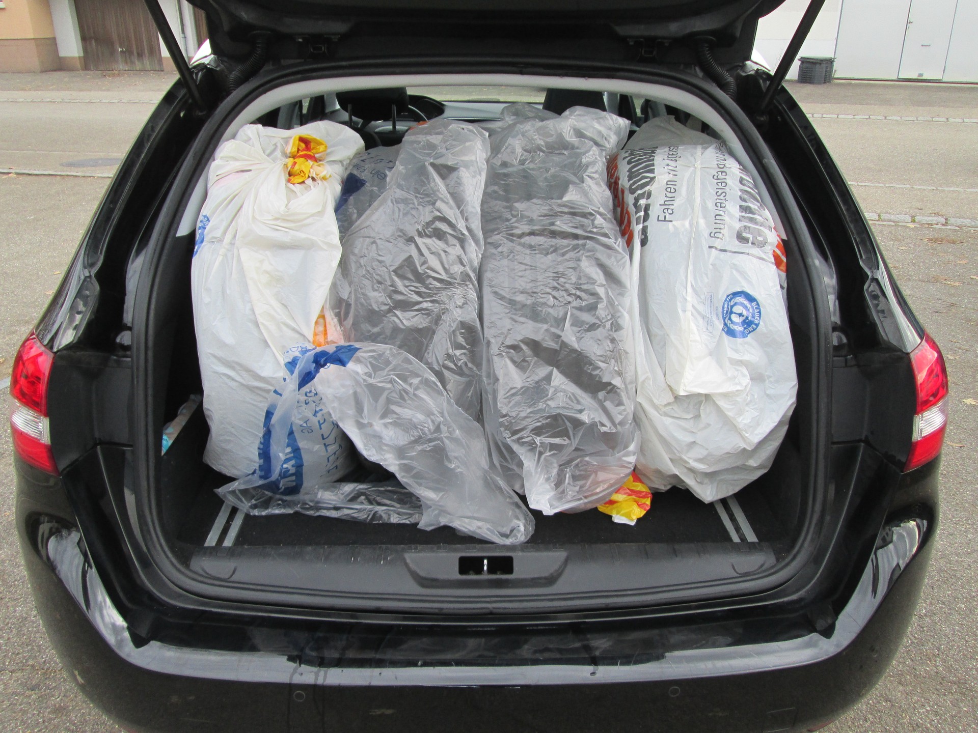 PEUGEOT 308-image-9