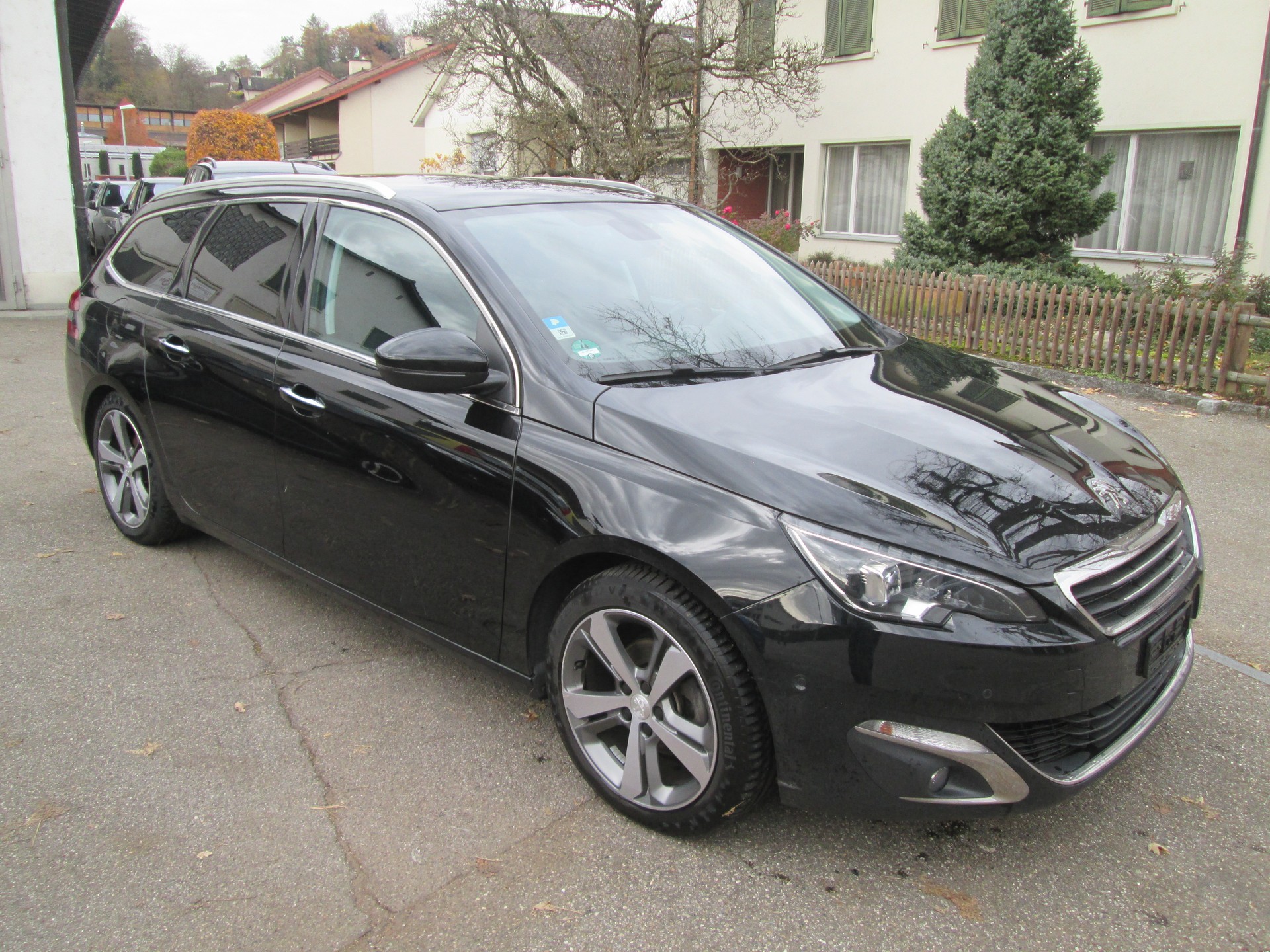 PEUGEOT 308-image-5
