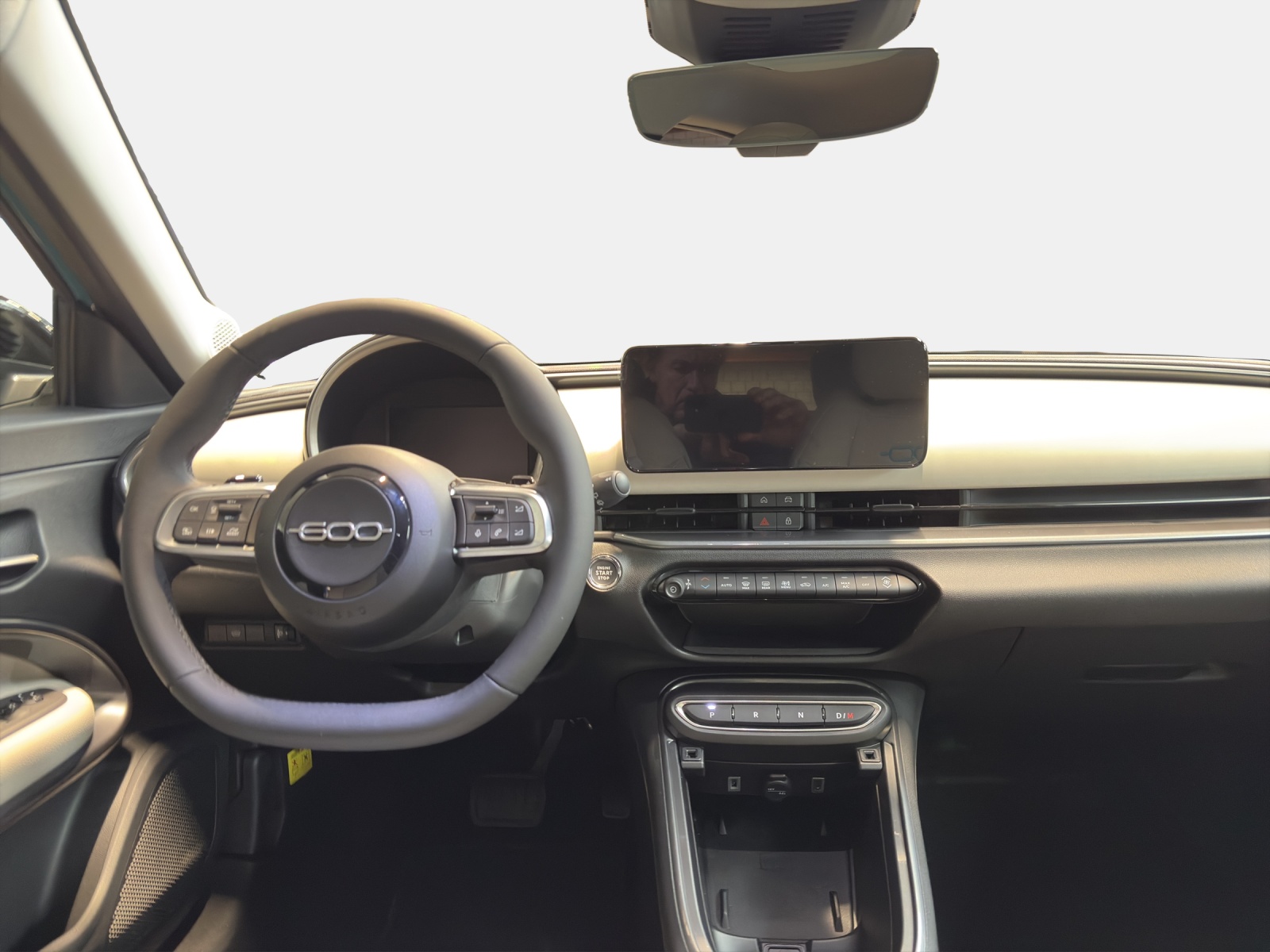 FIAT 600 1.2/145 Hybrid La Prima-image-9